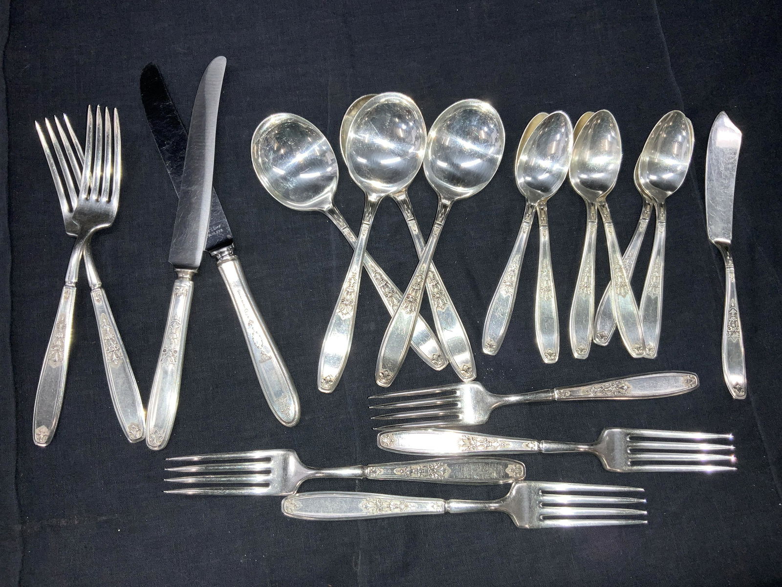 ROGERS Bros Silver plated Silverware (1 of 7)