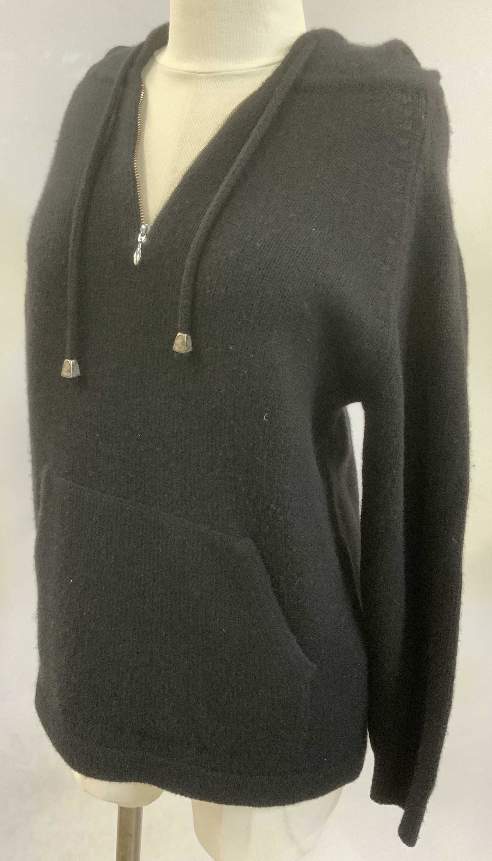 JOHNSTONS OF ELGIN Cashmere Pullover Hoodie: JOHNSTONS OF ELGIN Cashmere Pullover Hoodie, tag reads made in Scotland 100% cashmere S, zippered V neck, hoodie strings have metal encasing. Ladies Wearables, Vintage Luxury, Clothing, luxury Wearabl