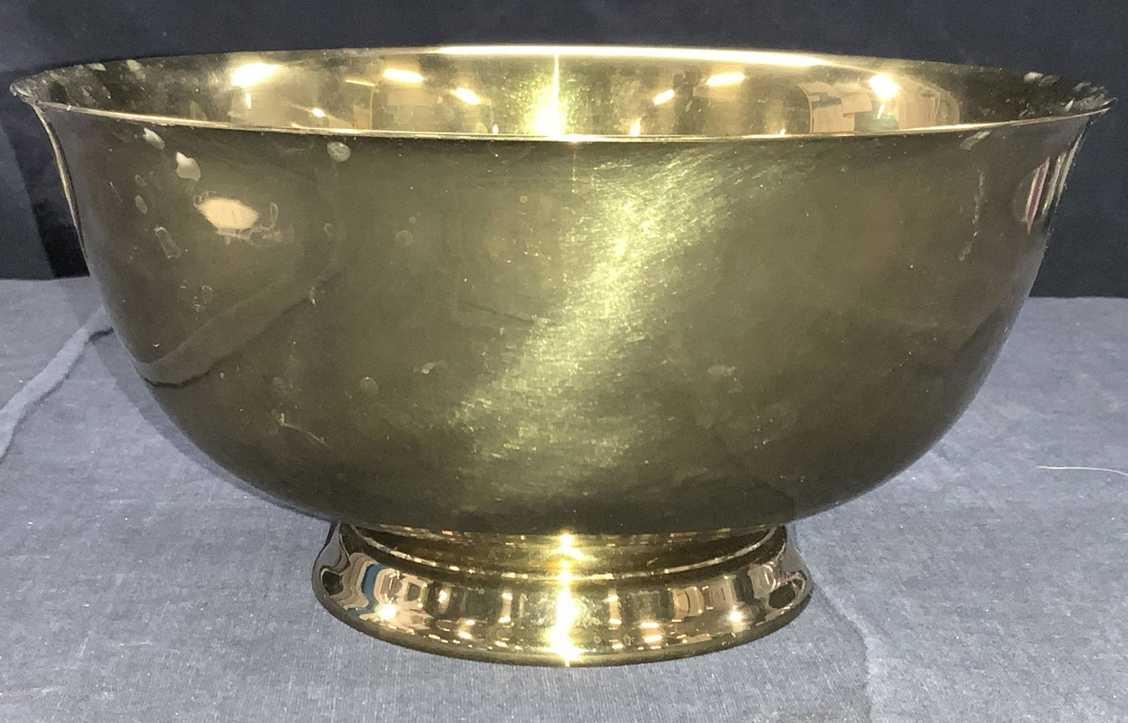 The SHEFFIELD SILVER CO. Solid Brass Bowl (1 of 5)