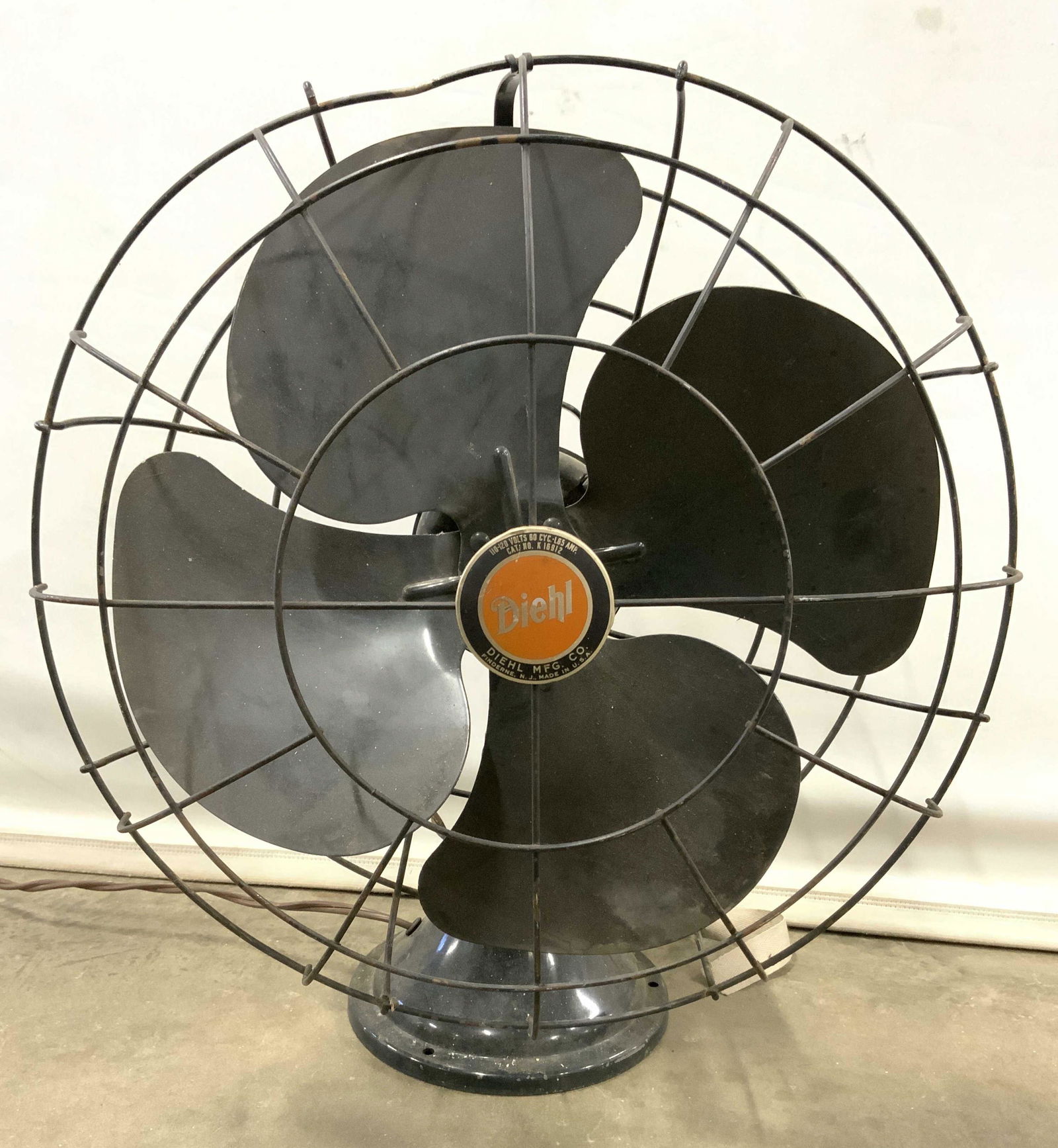 DIEHL Vintage Metal Table Fan (1 of 8)