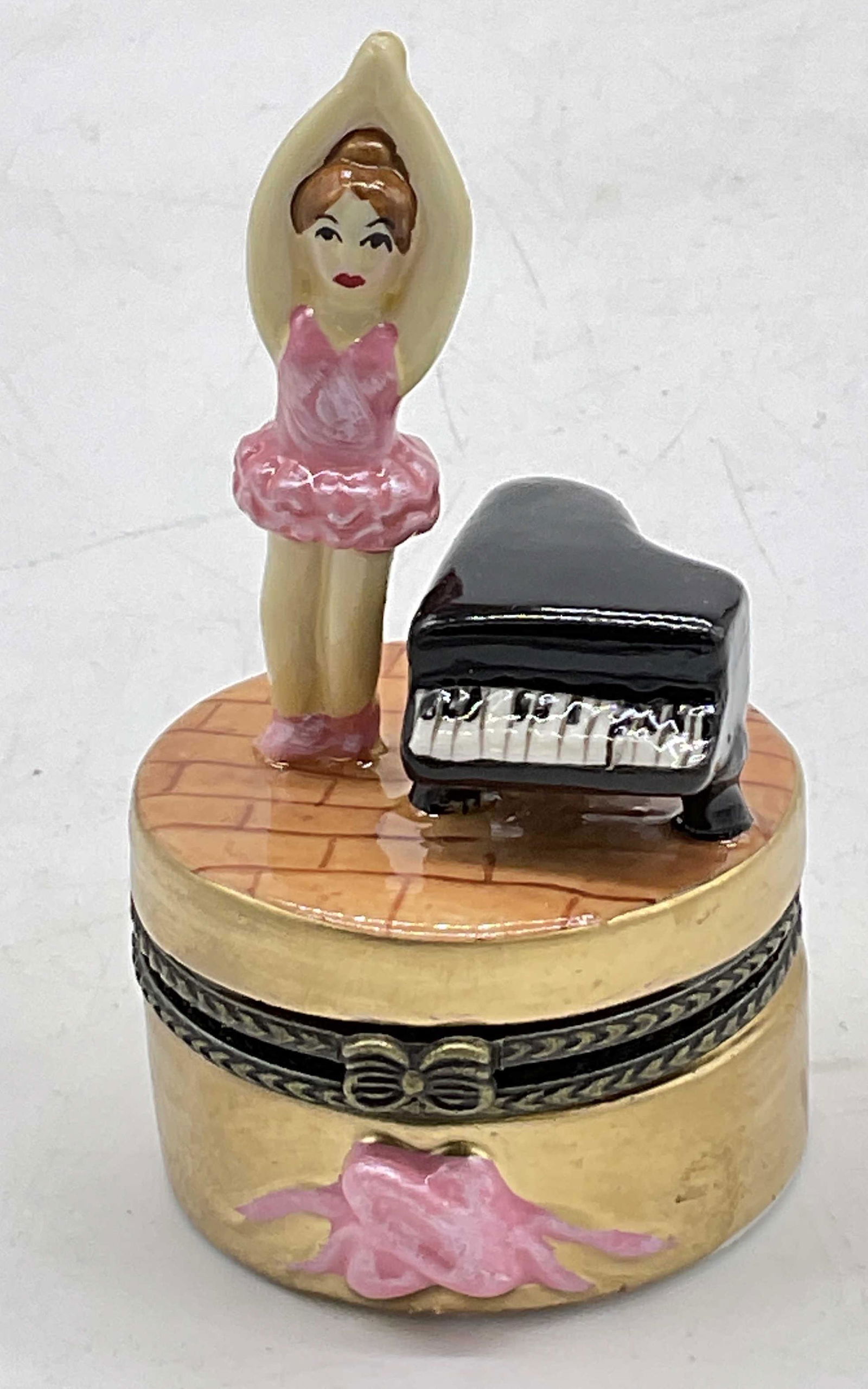 Ballerina & Piano Porcelain Pill Box (1 of 7)