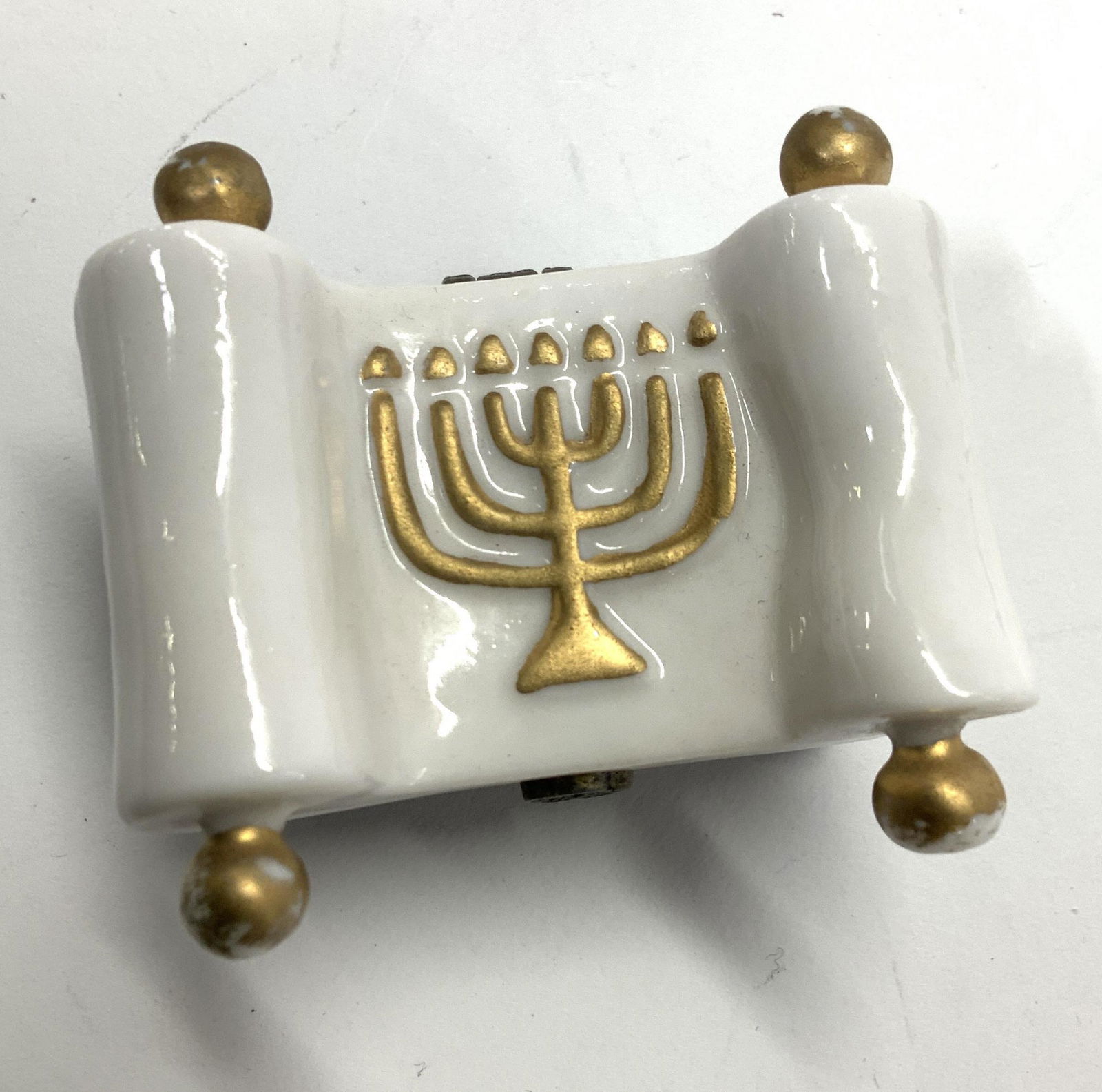 Porcelain pill Box W Menorah Motif (1 of 6)