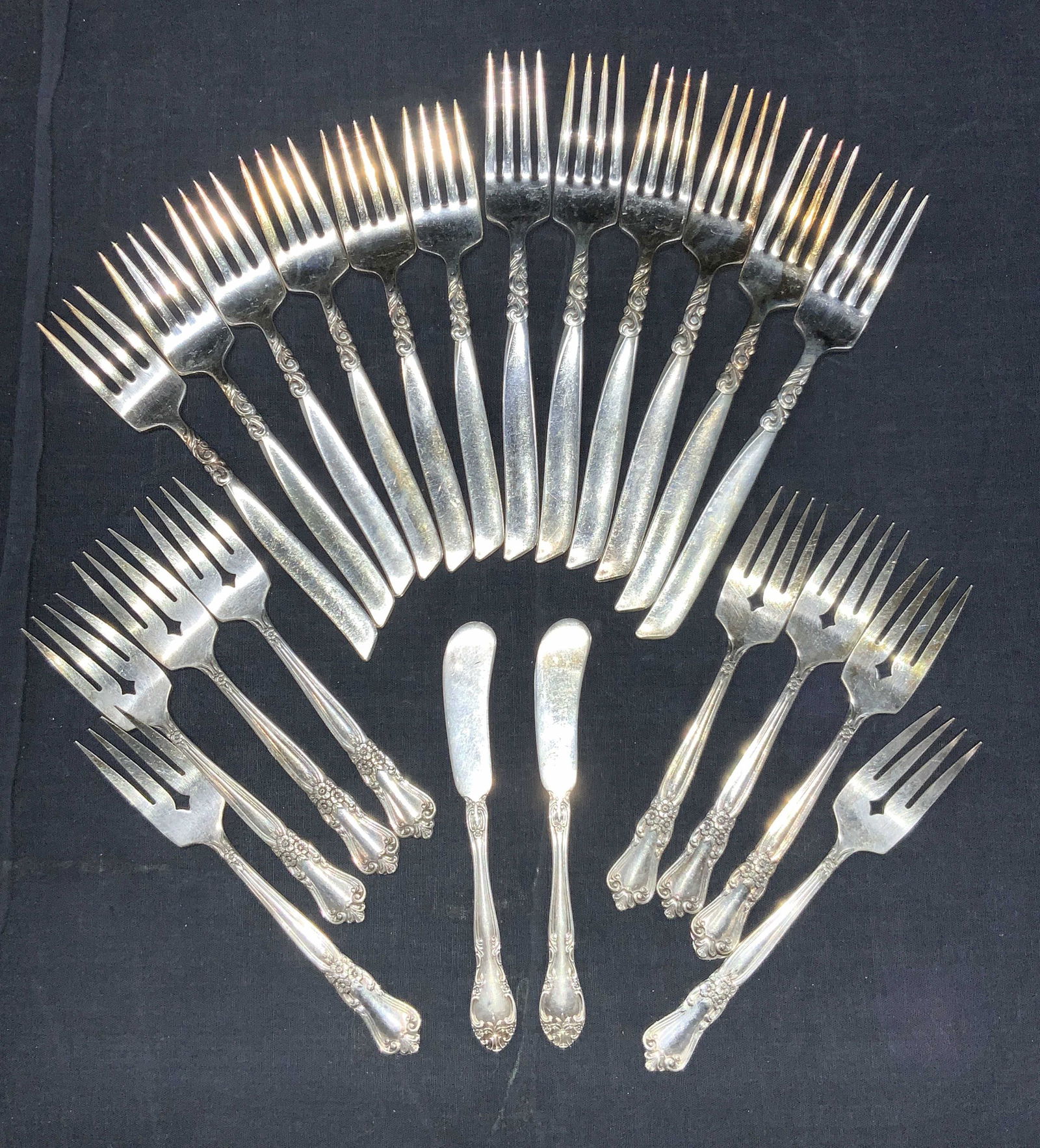 Oneida, Stegor & More Silver Plated Faltware (1 of 11)