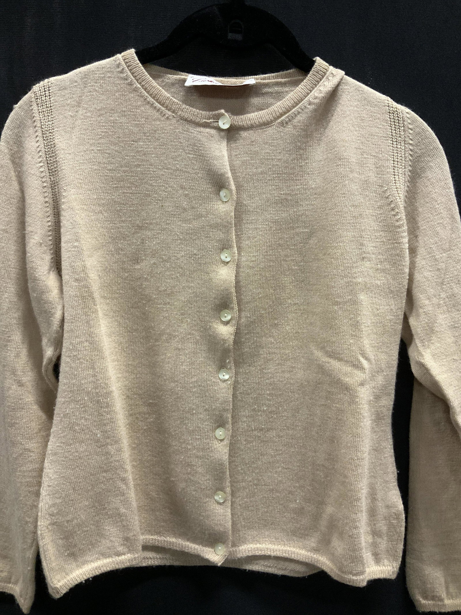 CRISTIANO FISSORE Luxe Wool & Silk Cardigan: Luxury designer CRISTIANO FISSORE cardigan in a Heather- Camel tone. kwool, silk & cashmere cardigan 70/20/10 split. Button down with crew neck. Signed label reads CRISTIANO FISSORE. Ladies small. Lig