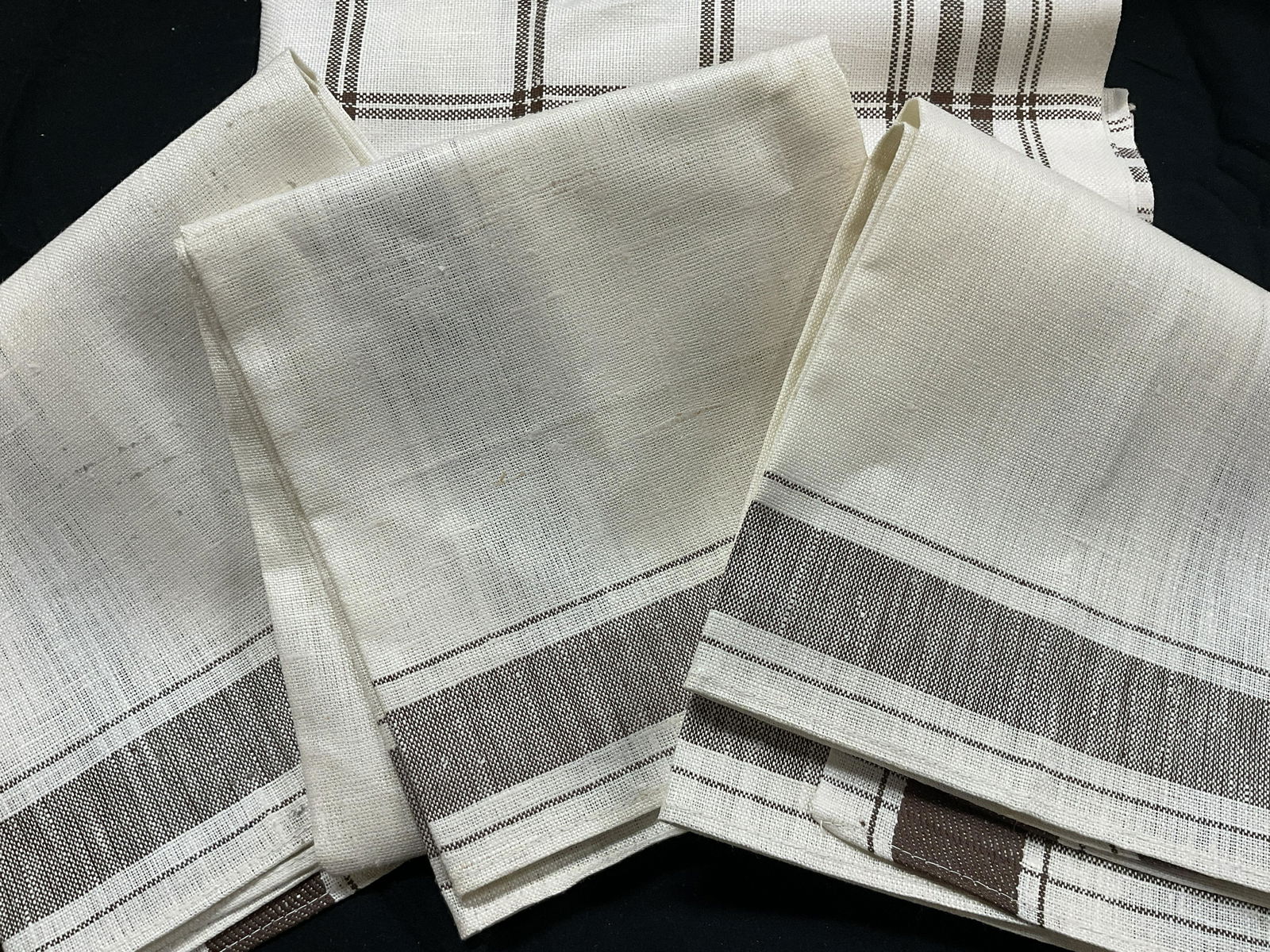 Lot 4 Pressed Linen Fabrics (1 of 9)