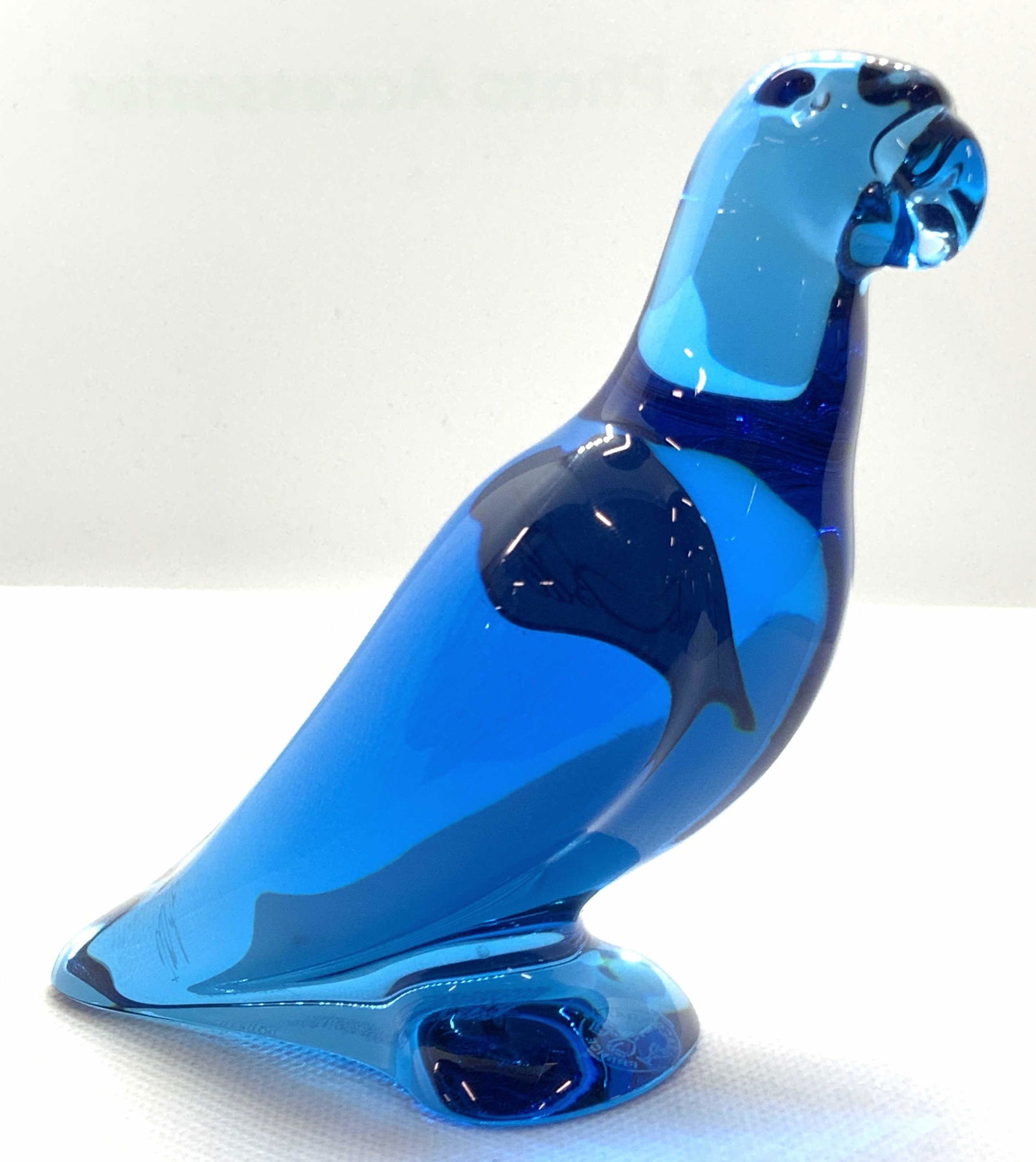 BACCARAT Blue Toned Crystal Parrot Figure (1 of 8)