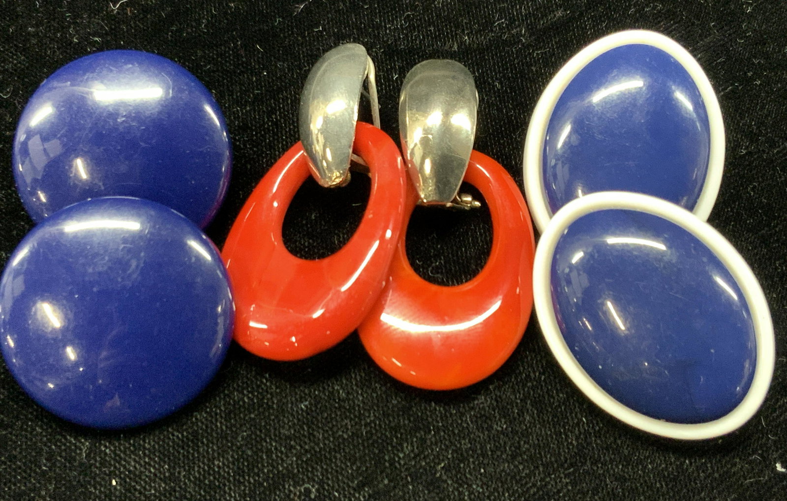 3 Retro Style Button Earrings (1 of 5)
