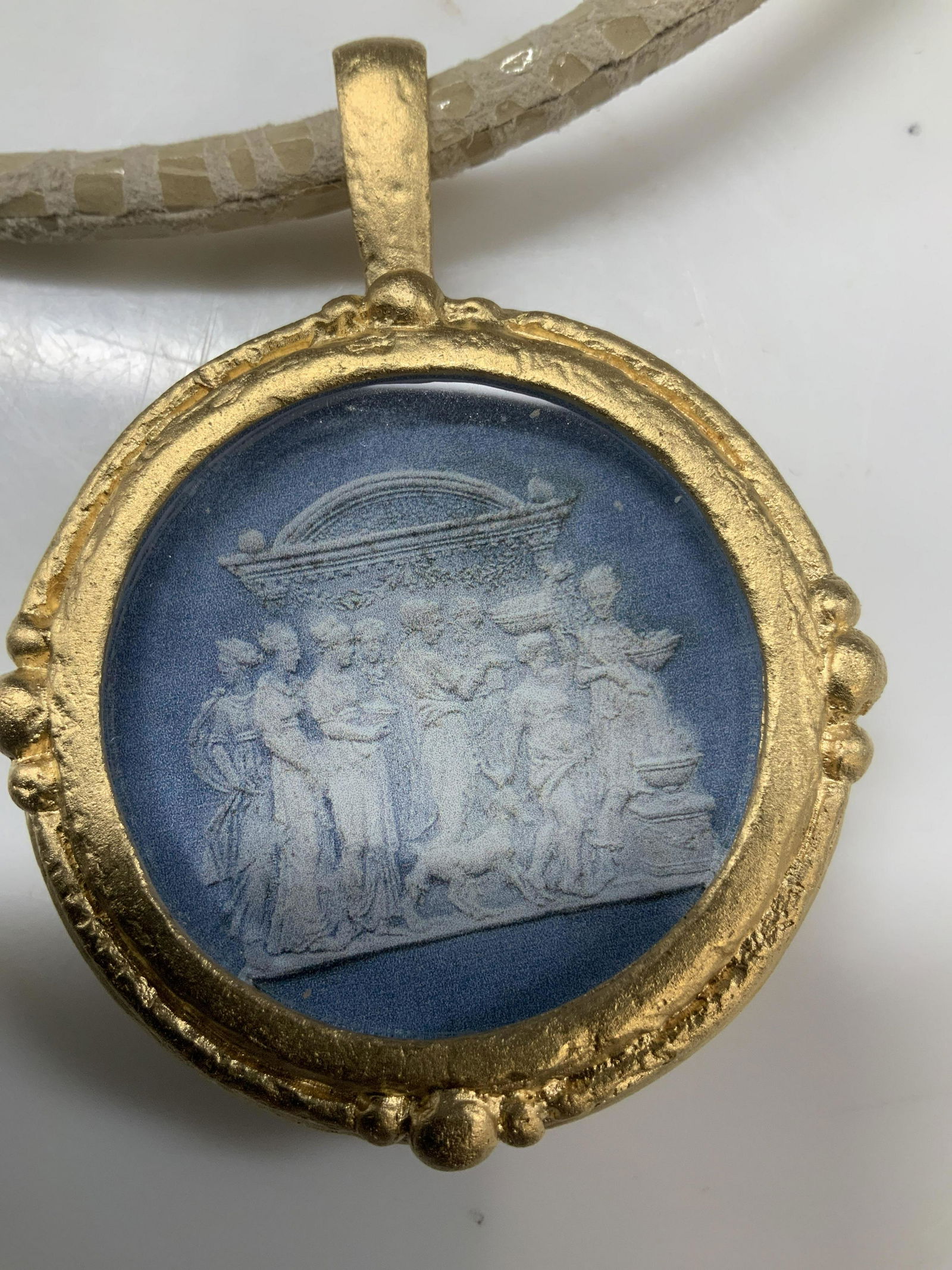 Neoclassical Statement Pendant Collar Necklace (1 of 8)