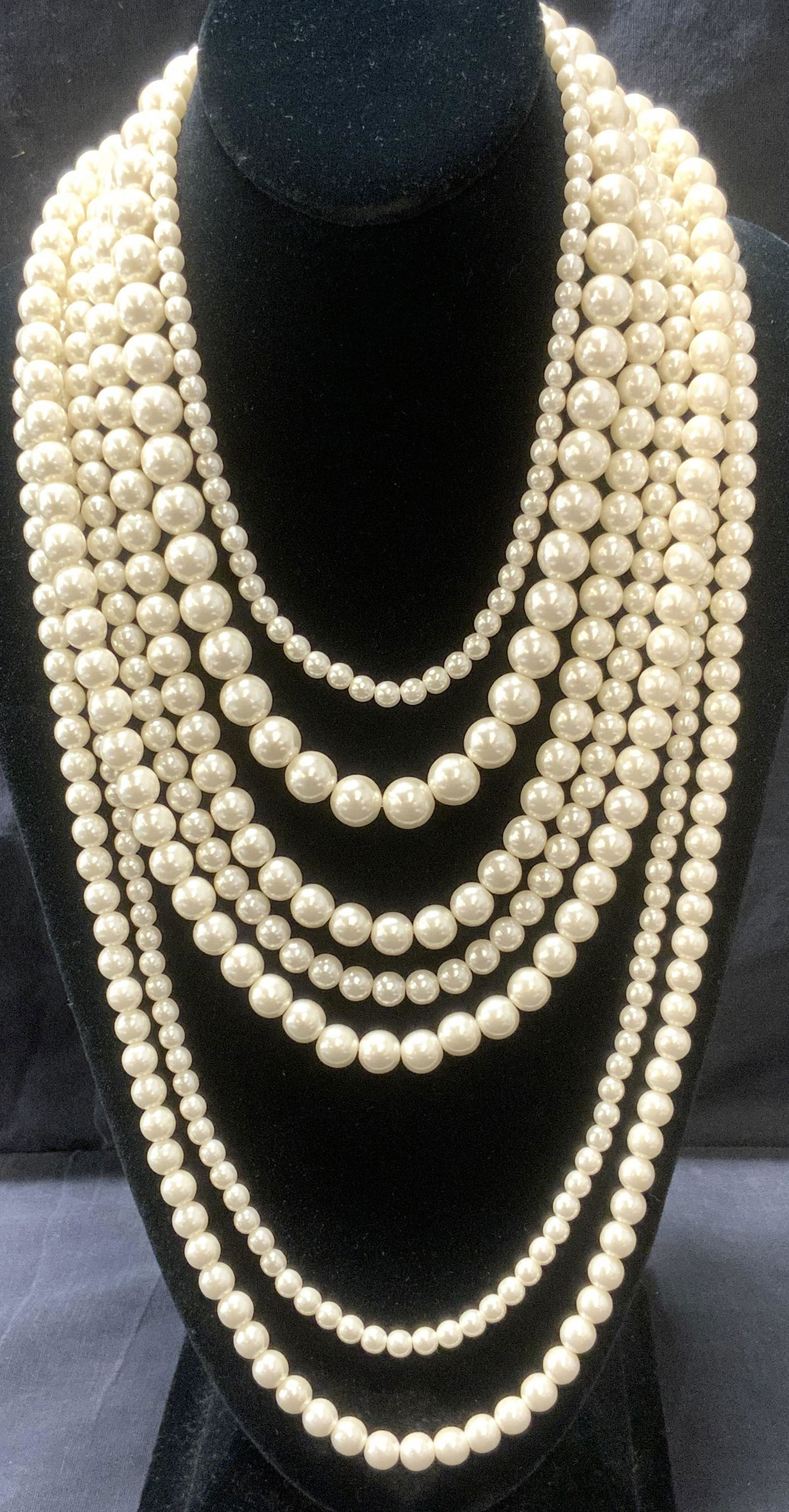 Graziano Signed Pearlescent Necklace NWT (1 of 10)