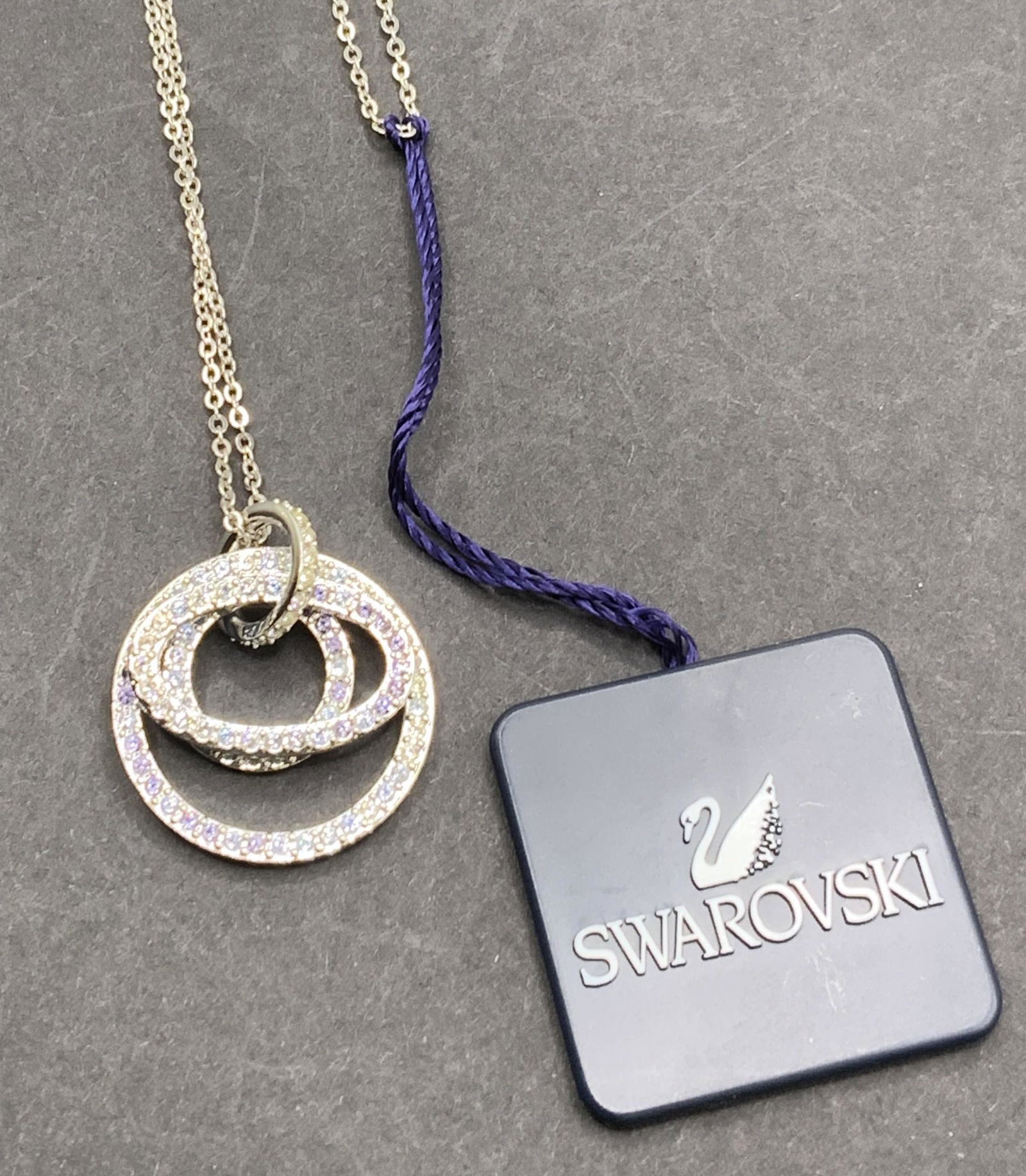 SWAROVSKI NWT Crystal Pendant Necklace (1 of 10)