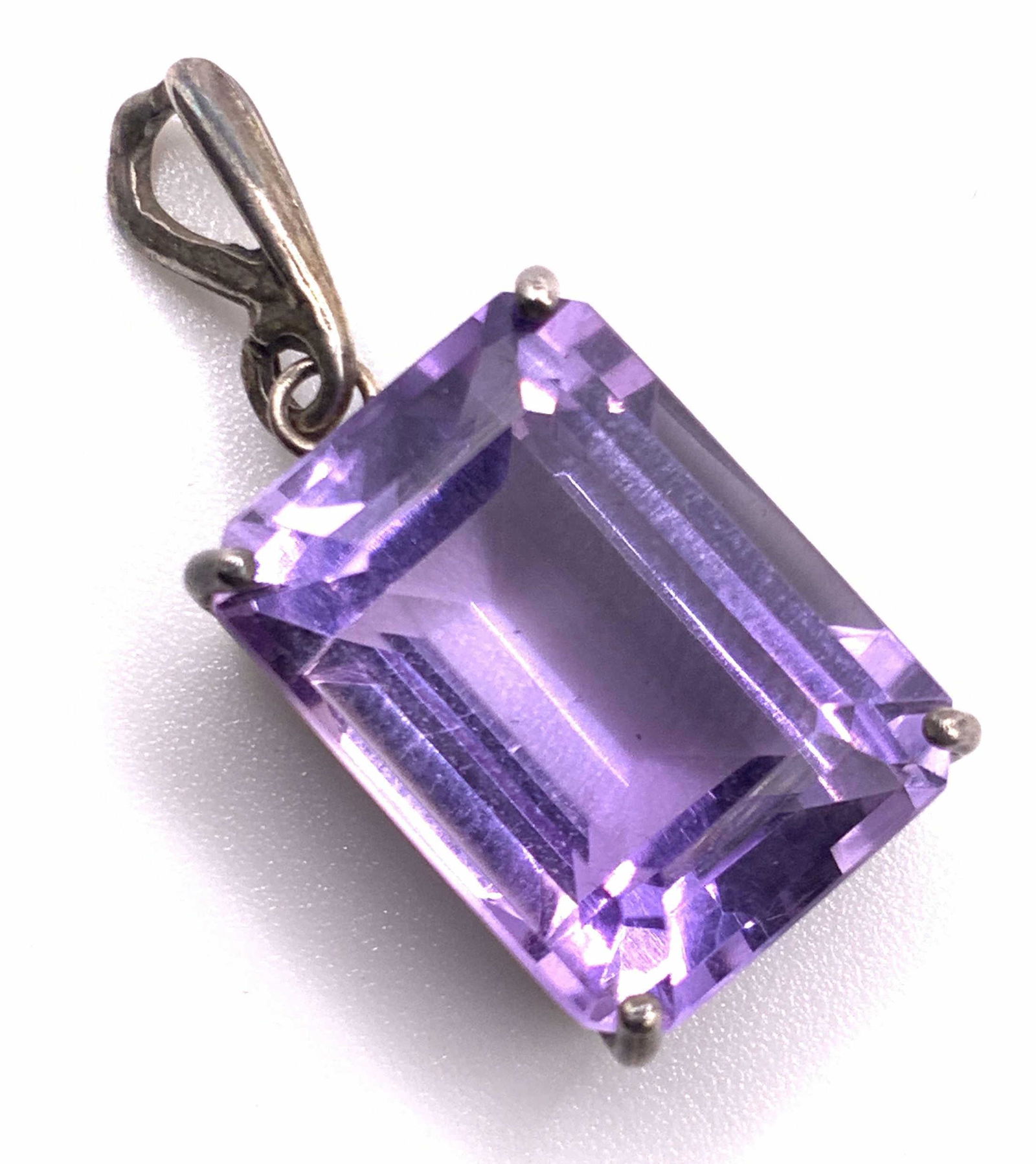 STERLING SILVER AMETHYST Vintage Pendant (1 of 7)