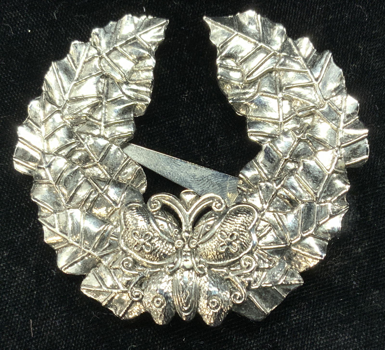 SIGNED Ornate Reef Style Accessory (1 of 6)