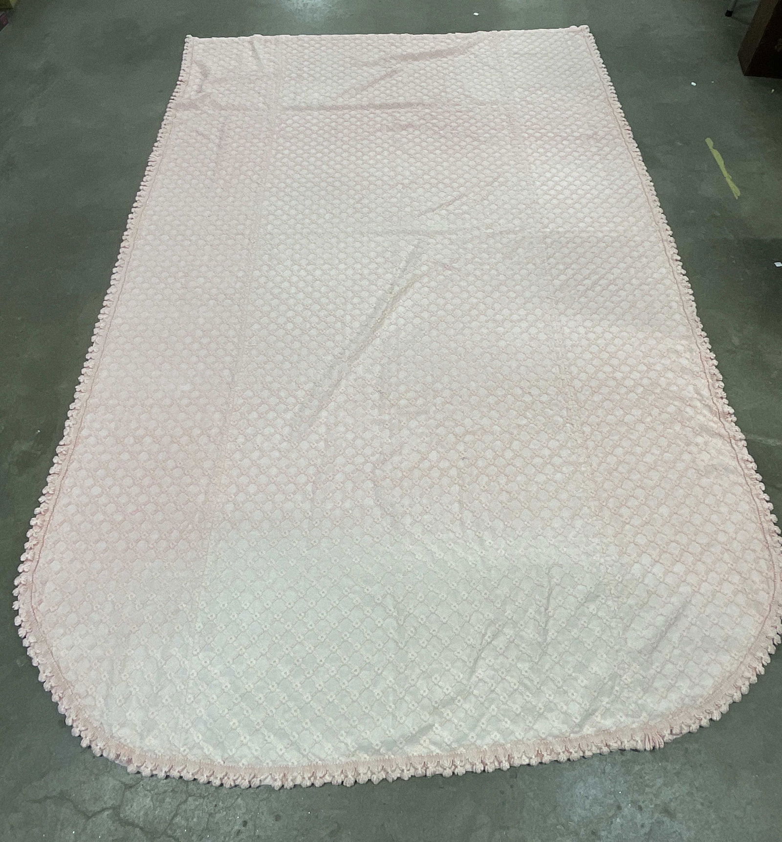 Pink Embroidered Bedspread (1 of 11)