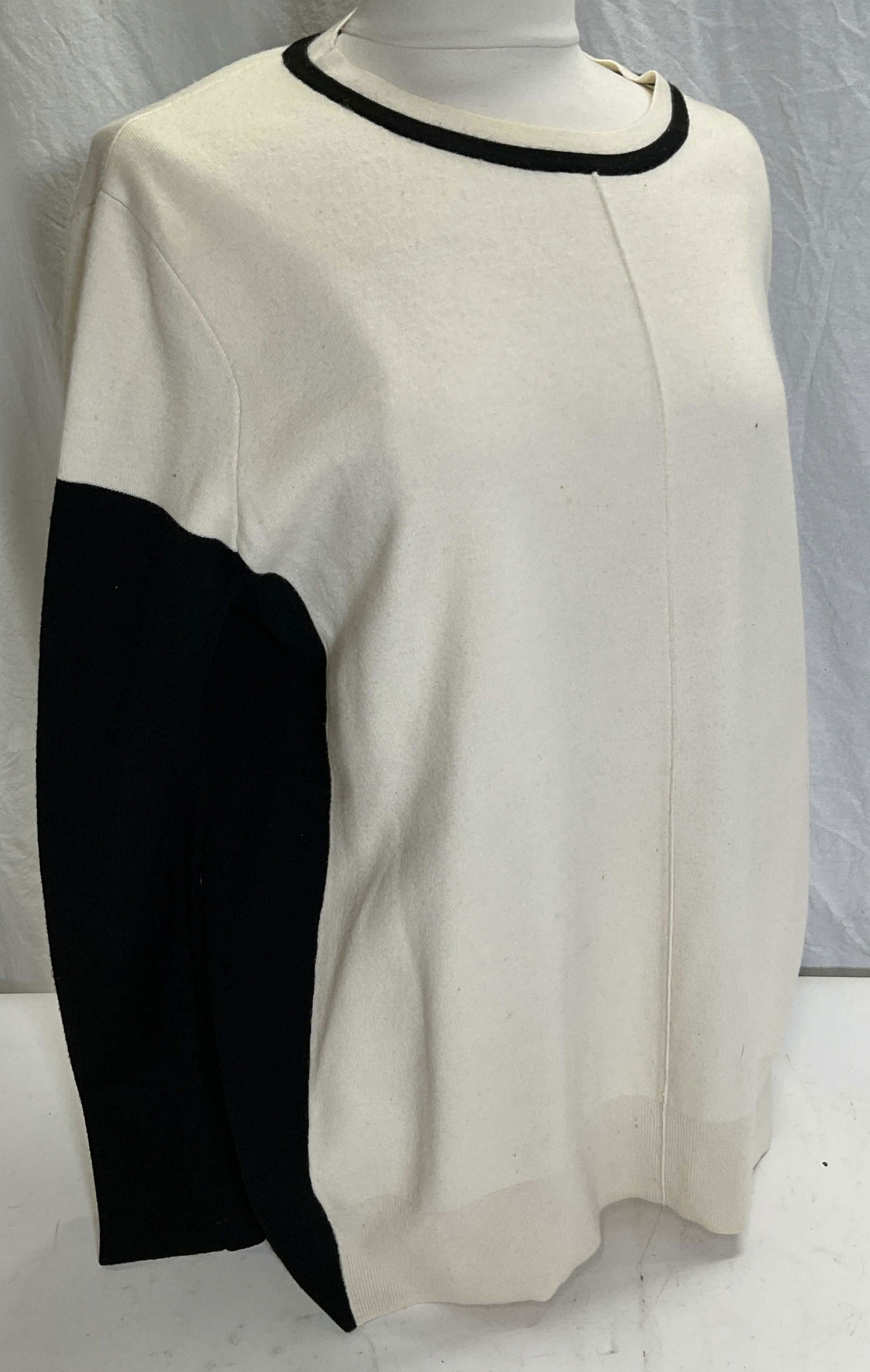 VINCE Black & White Sweater (1 of 9)