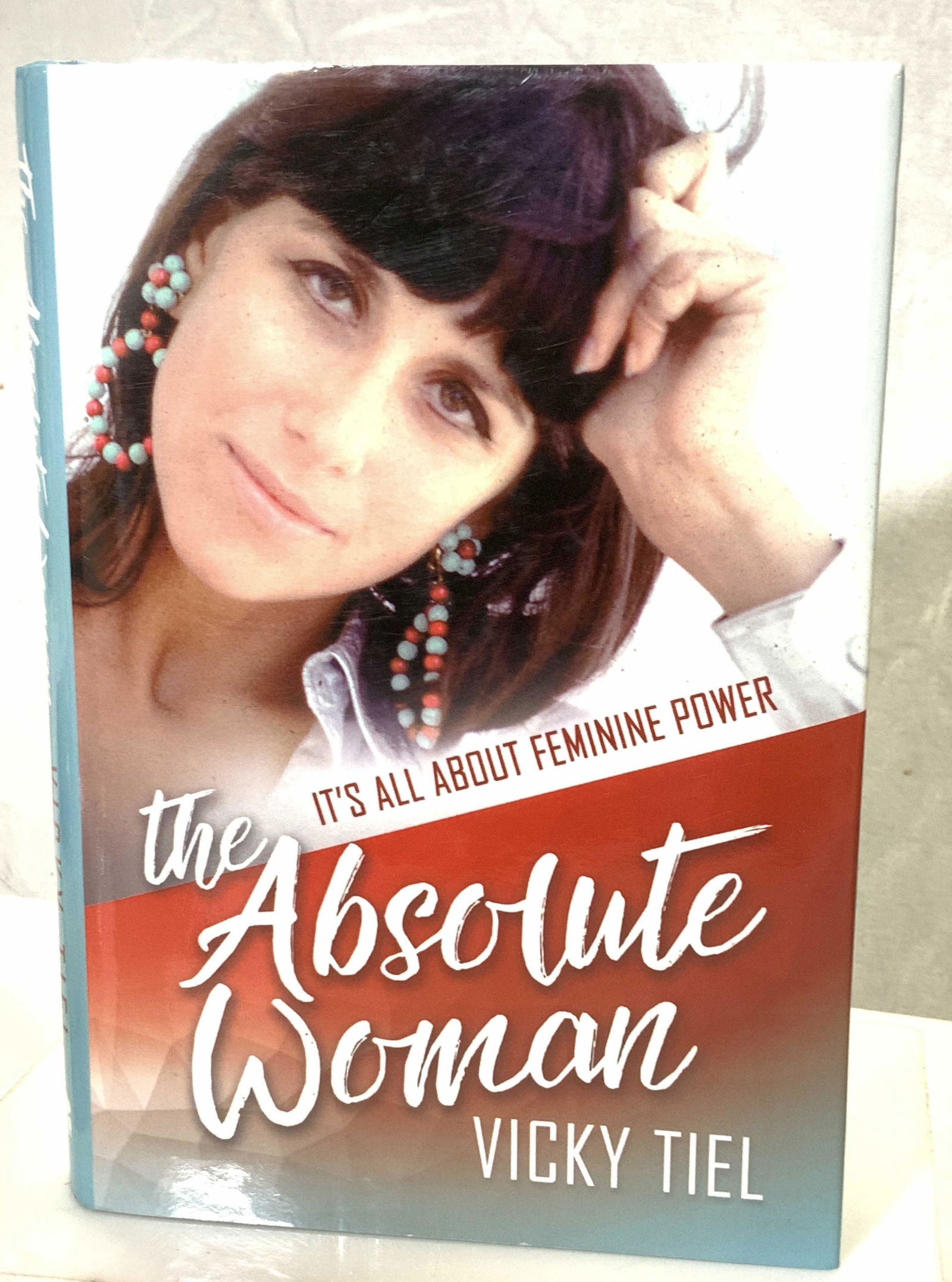 Signed Author Vicky Tiel The Absolute Woman: SIGNED AND HAND DRAWN FASHION outfit by Vicky Tiel, a well known Film Costume Designer. This is Tiels second book, title The Absolute Woman: Its All About Feminine Power, Post Hill Press, 2018. Inscri