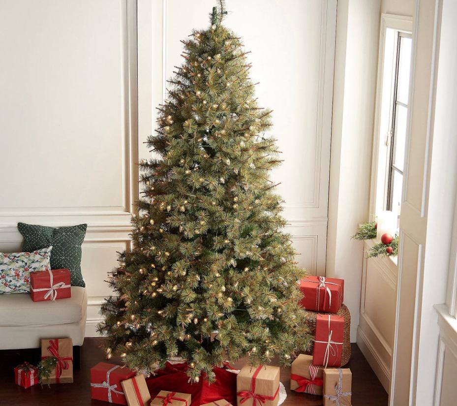 Green Christmas Tree in Box 7.5ft (1 of 5)