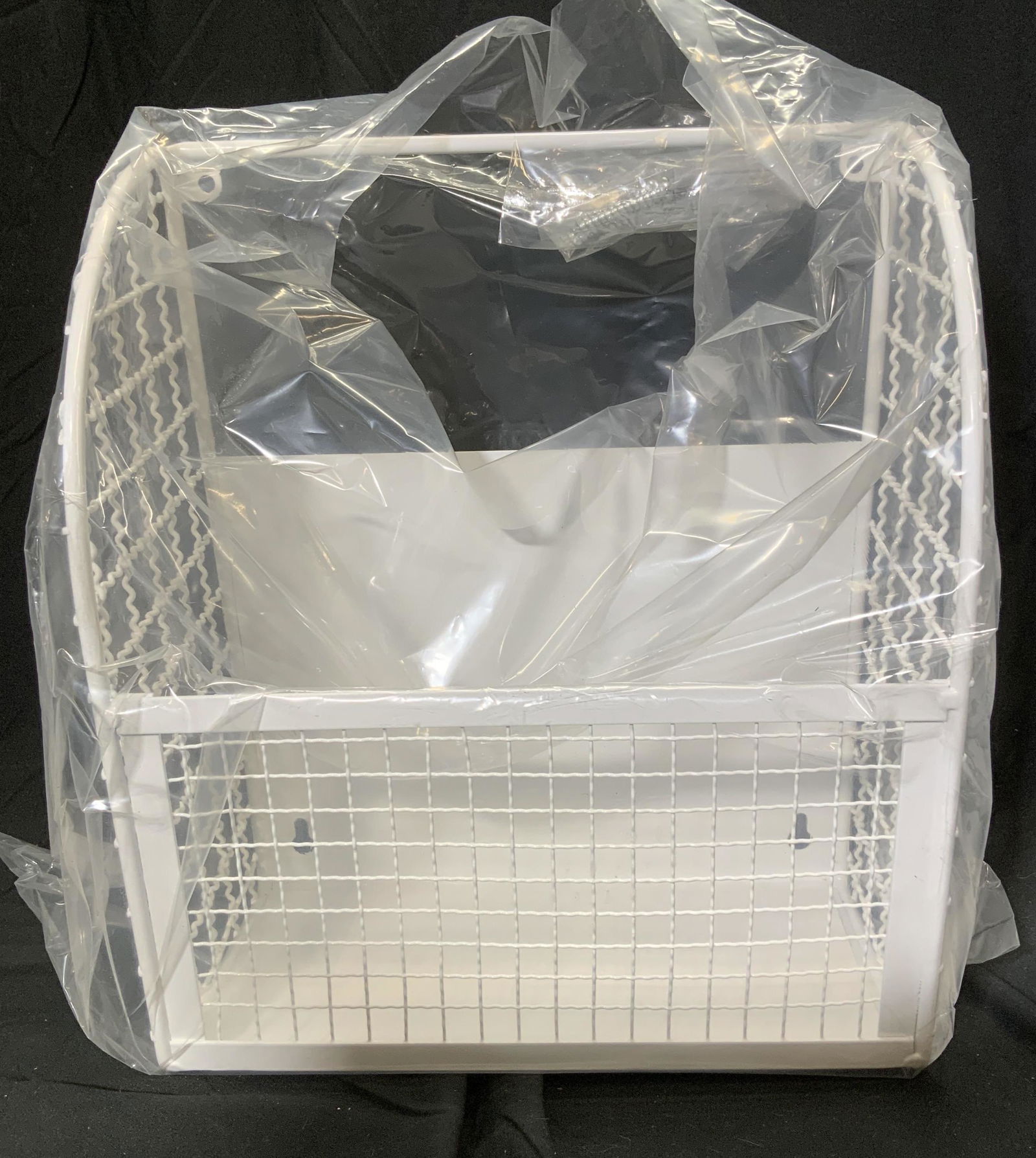 Martha By Mail Wirework Wall Baskets, 2 (1 of 5)