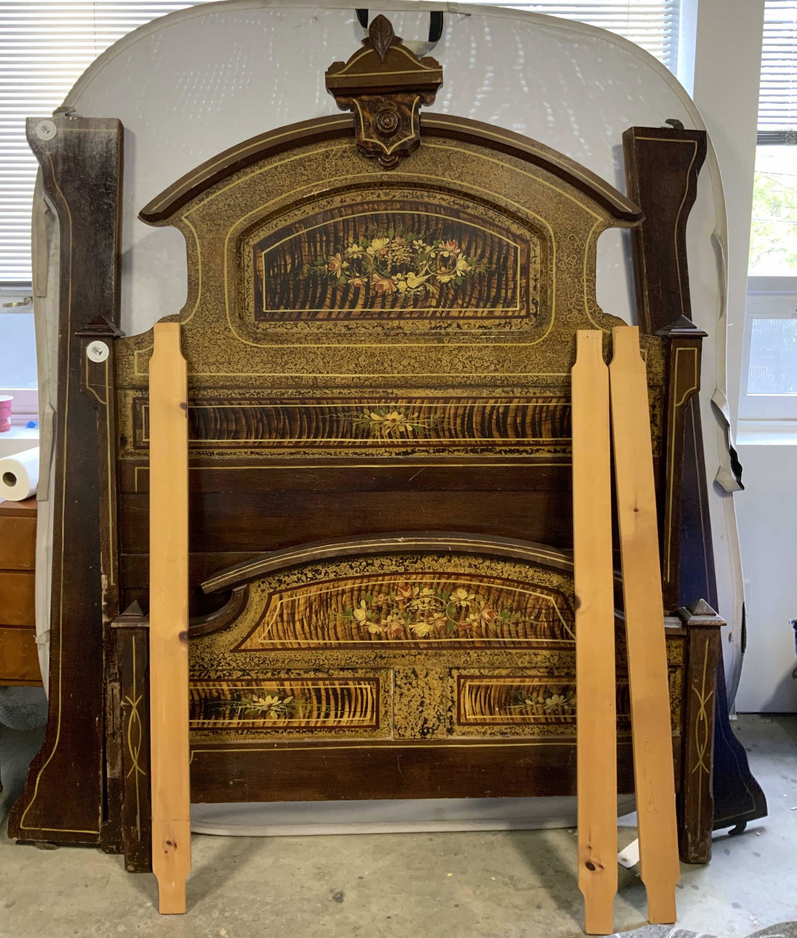 Vintage Faux Painted Wooden Bed (1 of 17)