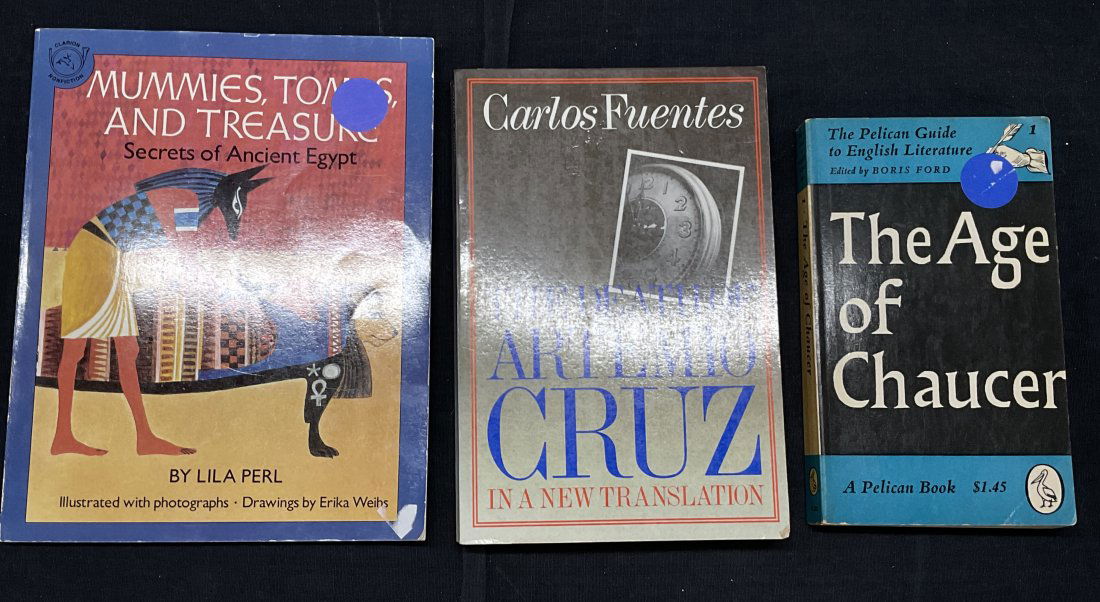 Lot 3 SIGNED Books By Martha Stewart & More (1 of 11)