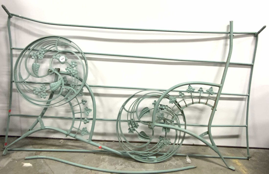 Martha Stewart Double Wide Vntg Iron Lounger (1 of 10)