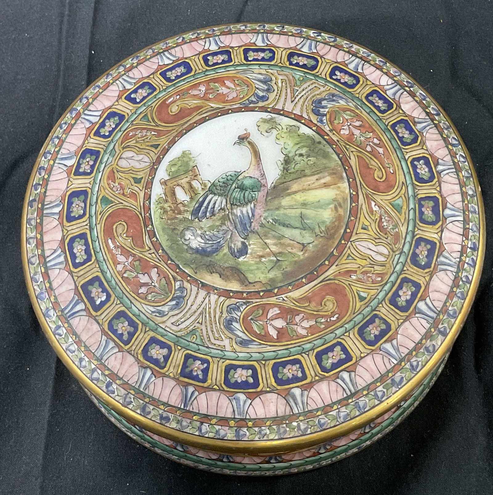 Porcelain Round Trinket Box (1 of 6)