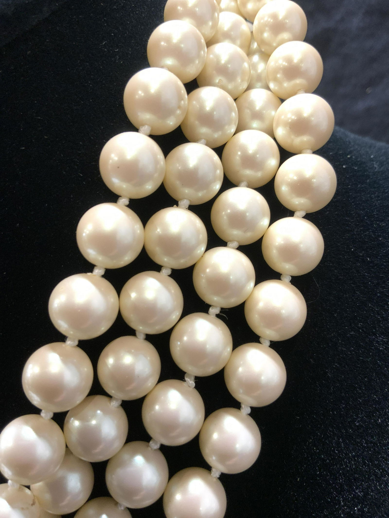 Wrap Around Pearlescent Necklace (1 of 5)