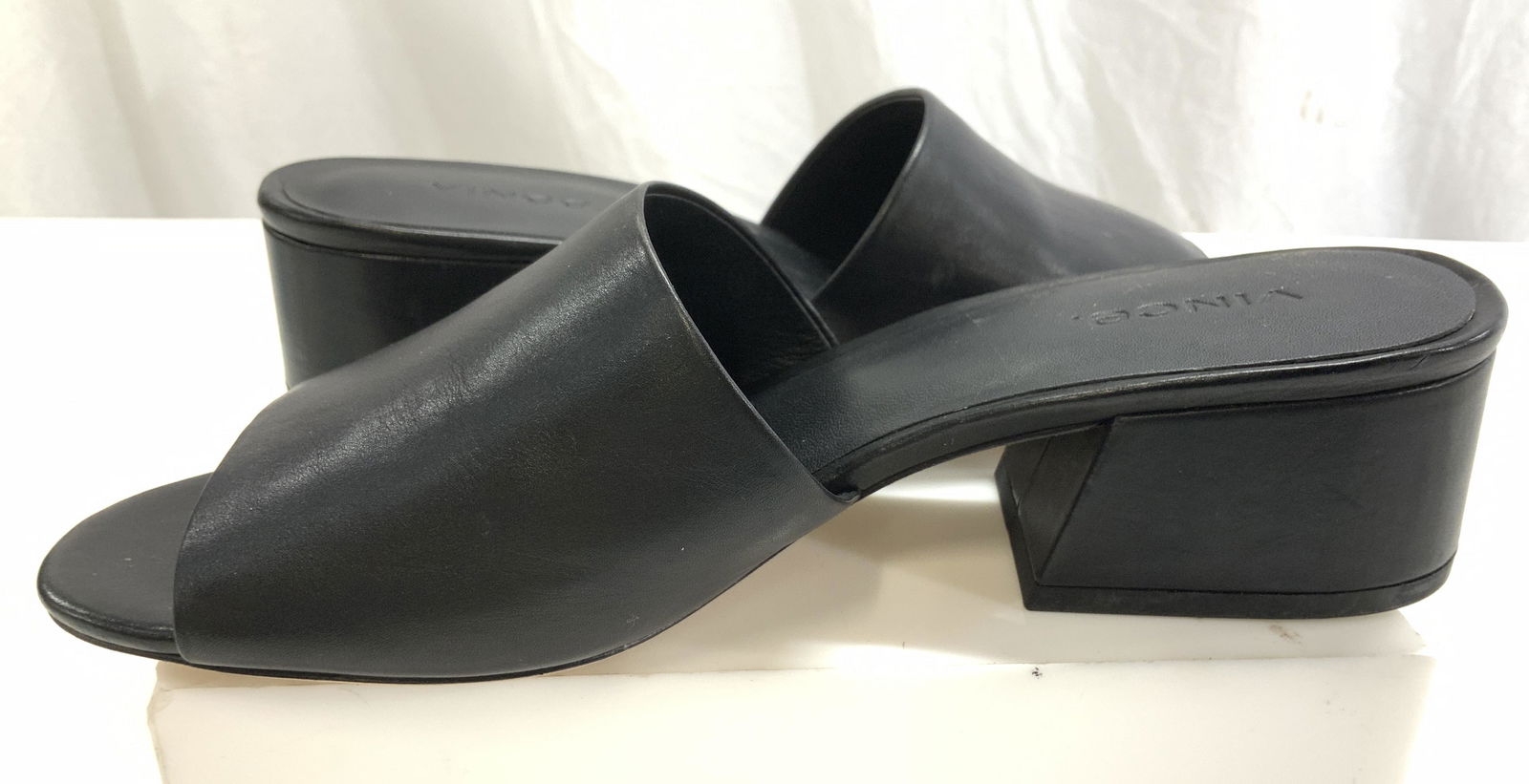 VINCE Leather Wide Heel Shoes (1 of 5)