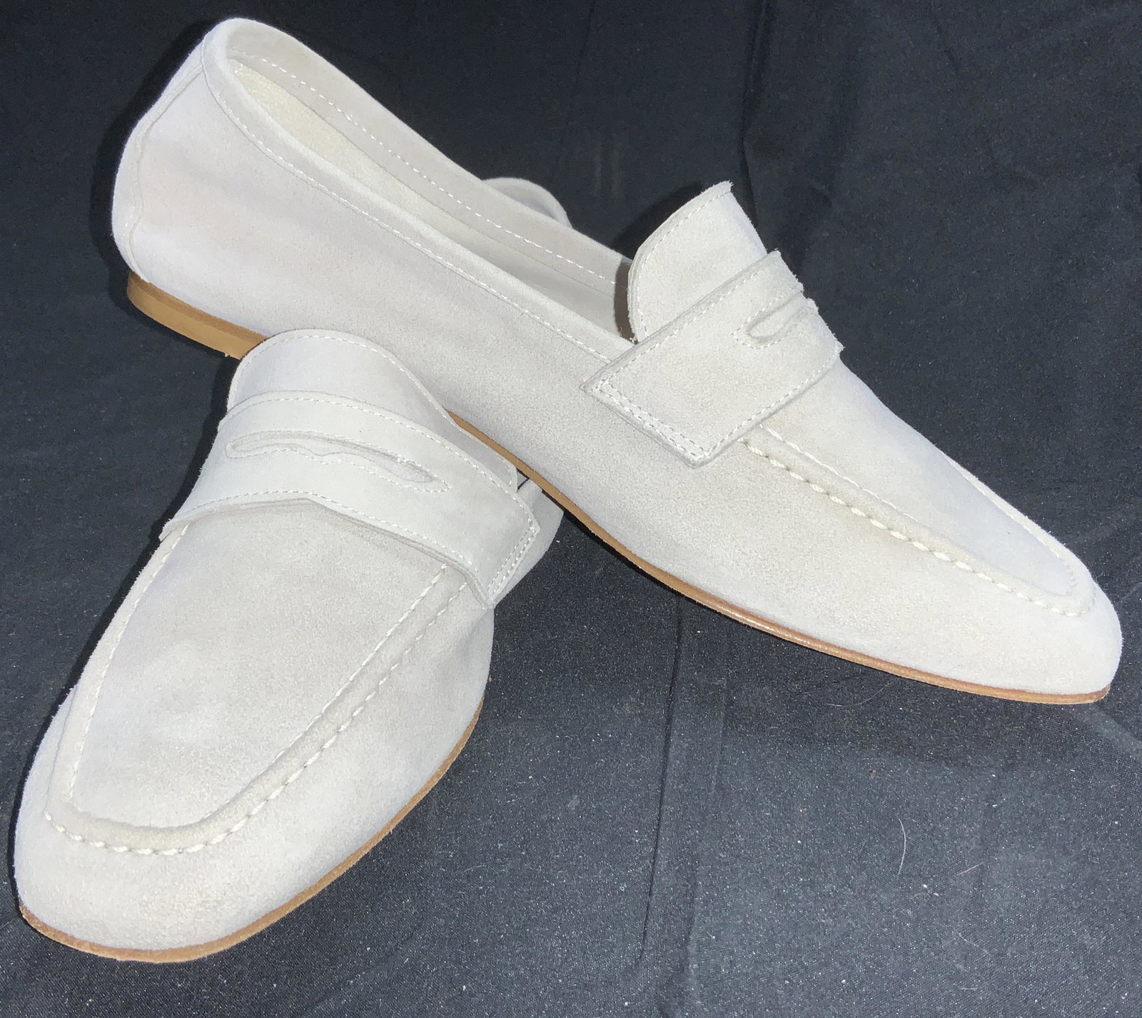 CORSO ROMA Sgn Grey Suede Moccasin Shoes, Italy: Signed CORSO Roma Montecatini Terme Grey suede Moccasin shoes with in heel, made in Italy. Size 37. Moccasin shoes, made in Italy wearables, grey suede moccasin shoes, low heel shoes, , luxury casual 