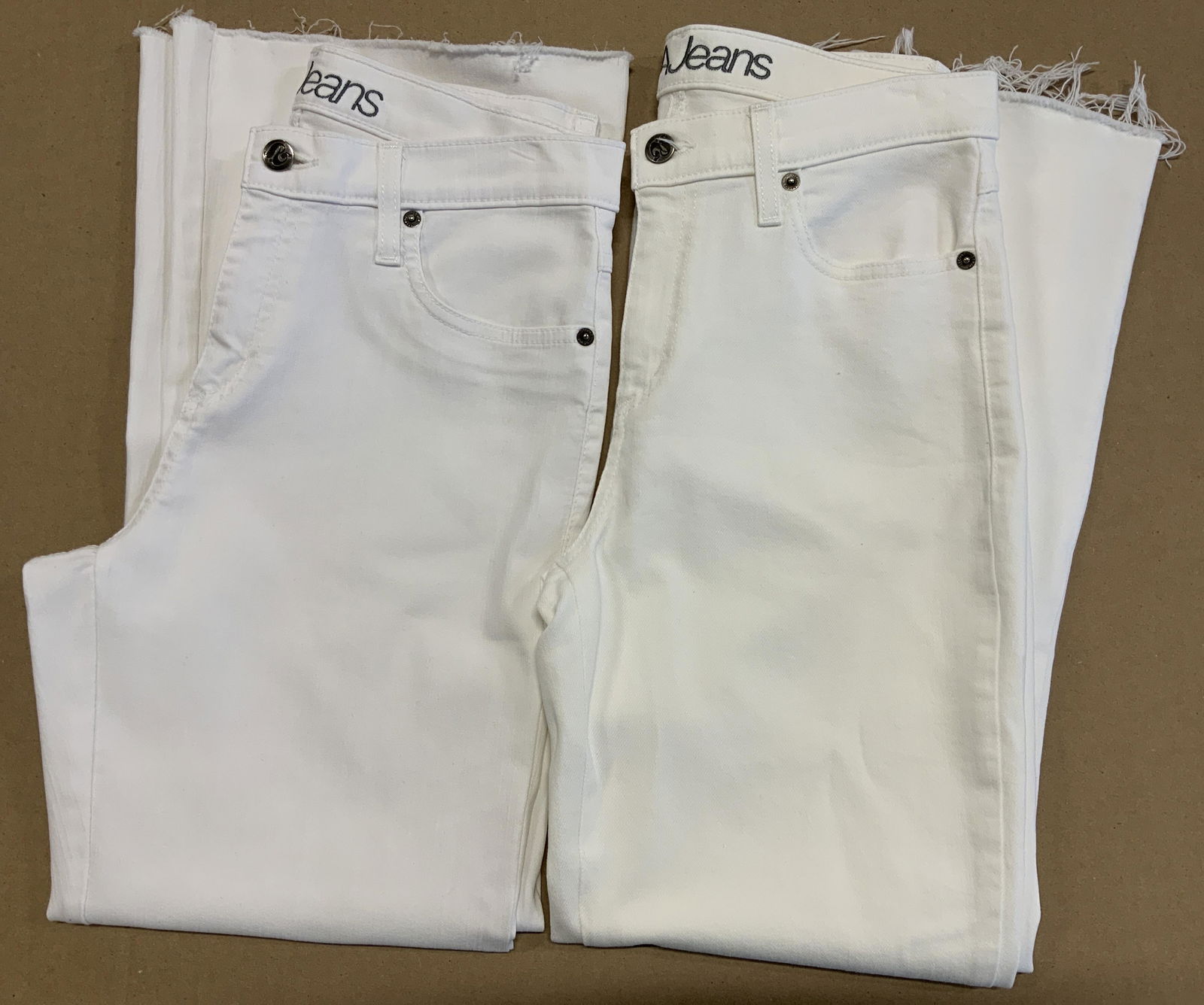 YOGA JEANS Pair White Denim Pants (1 of 15)