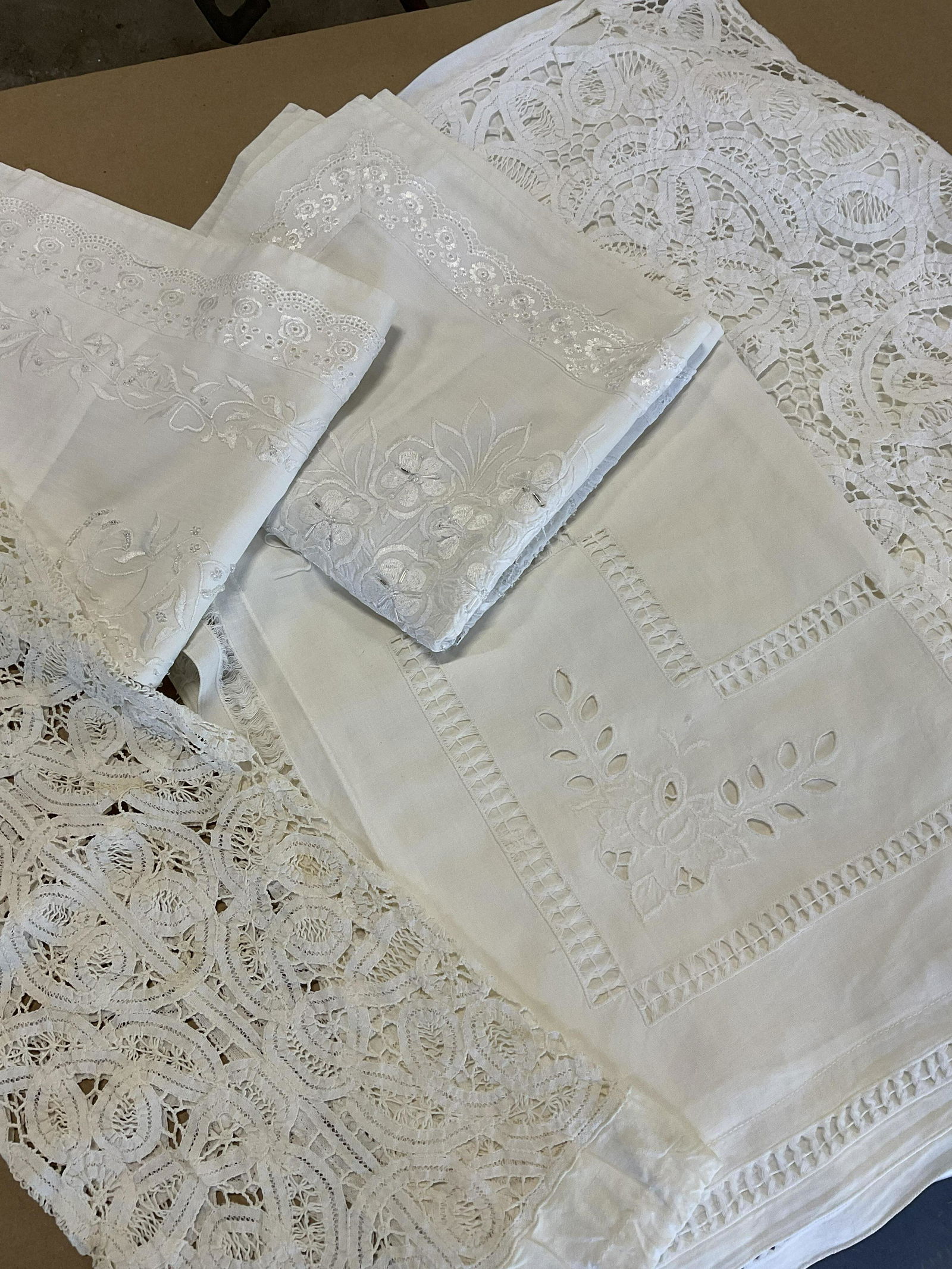 Lot 5 Lace Pillow Covers (1 of 9)