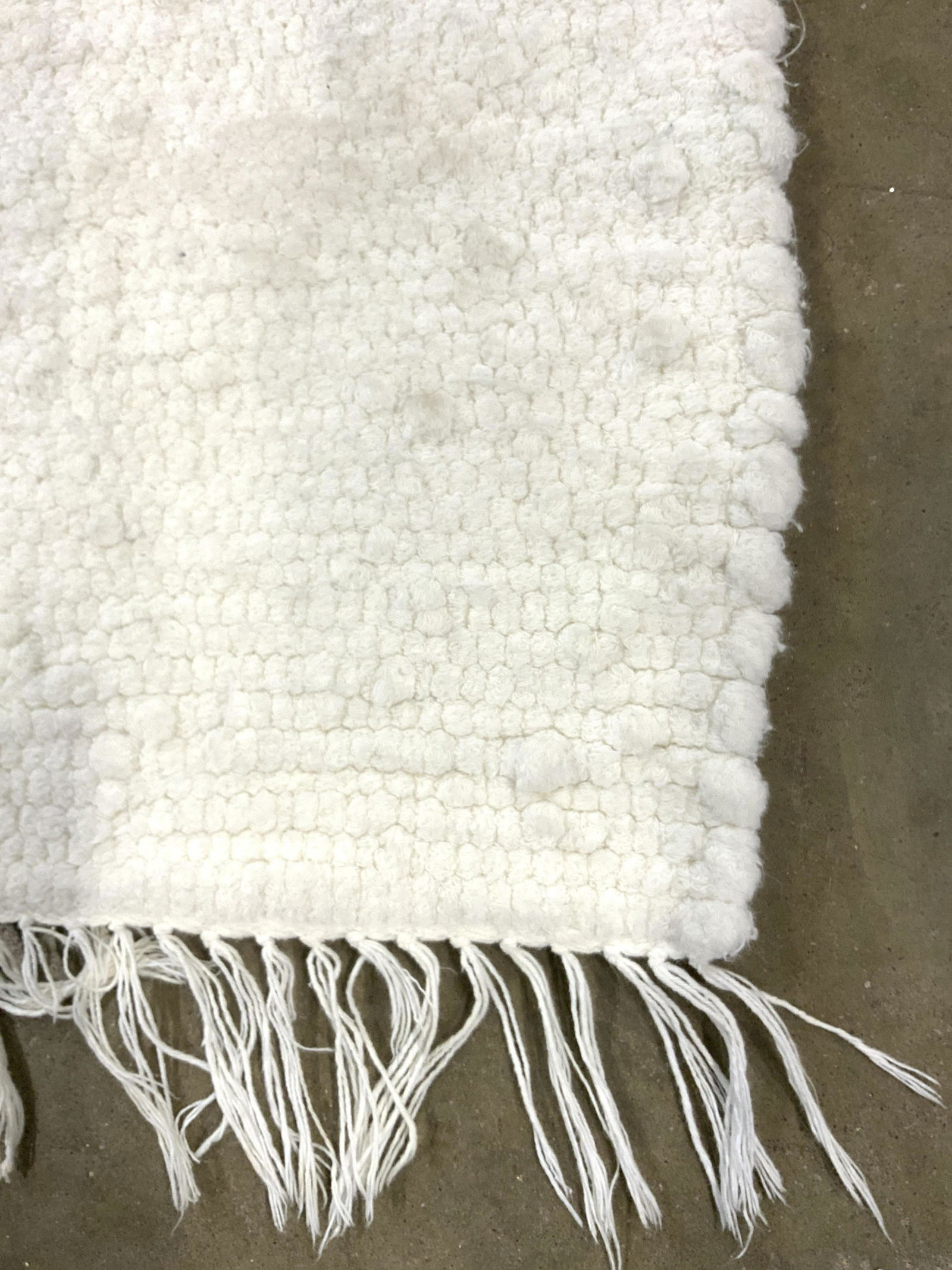 White Toned Rag Rug W Fringes (1 of 7)