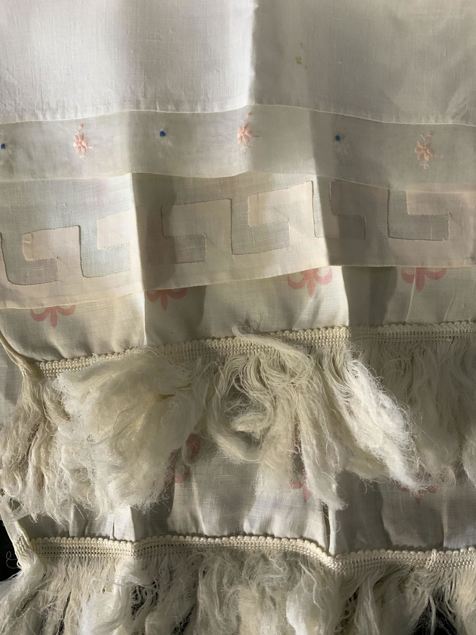 Lot 4 Vintage Linens (1 of 5)