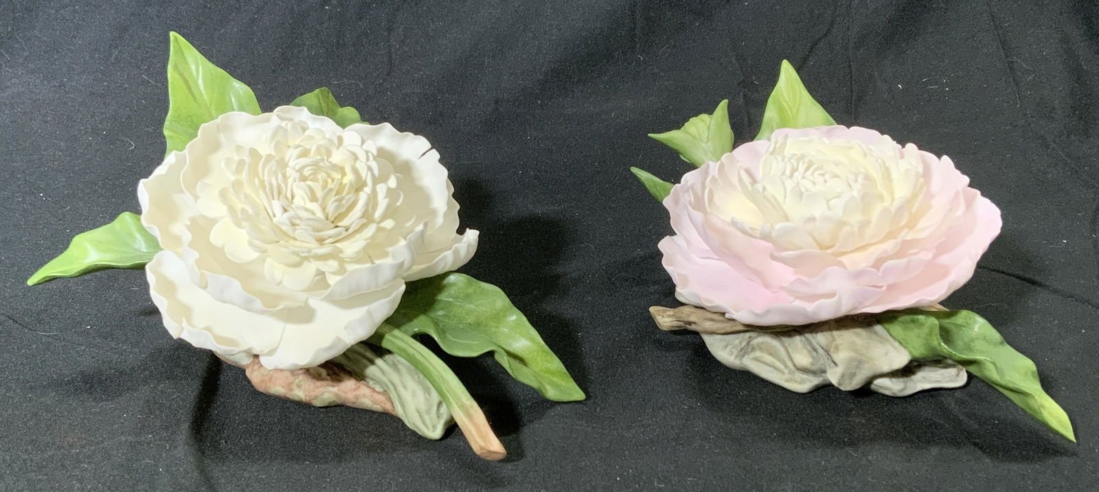 Lot 2 BOEHM Vintage Porcelain Flower Sculptures (1 of 10)