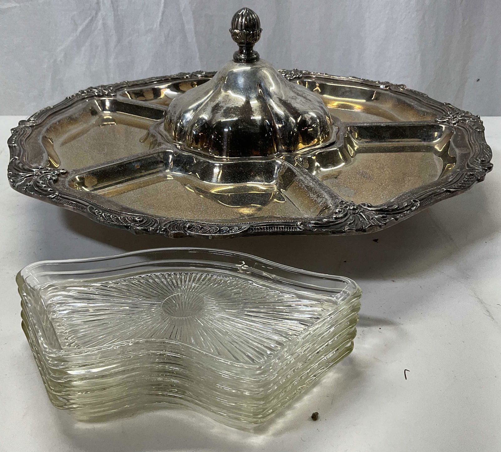 Vintage English Silver MFG Corp Serving Tray, USA (1 of 10)