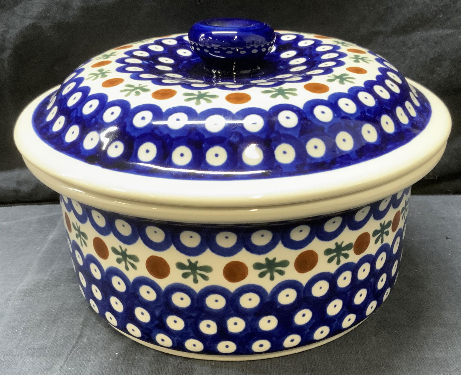 BOLESLAWIEC Hand Made Ceramic Lidded Dish, Poland (1 of 5)