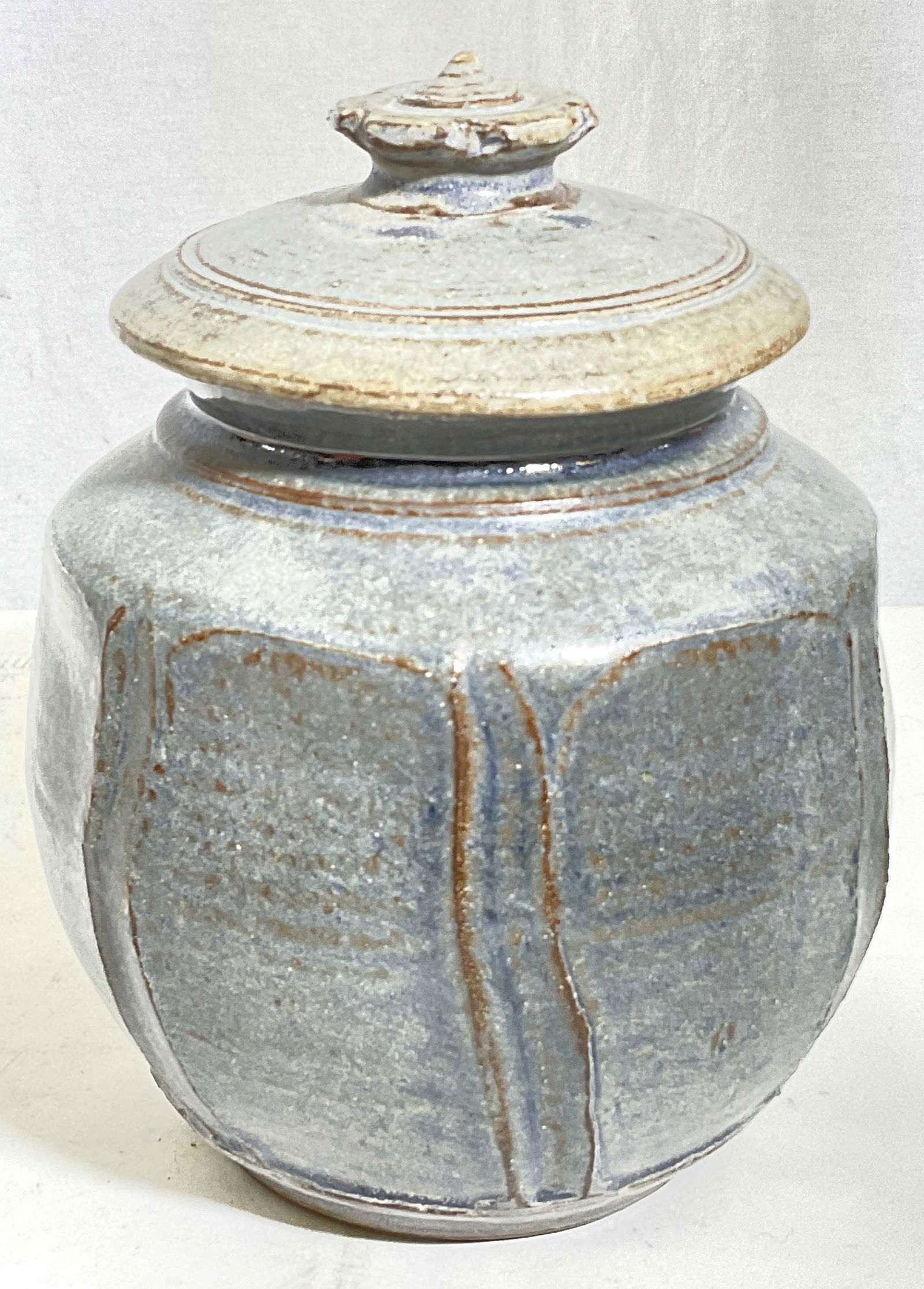 SIGNED Handmade Ceramic Vessel W Lid (1 of 7)