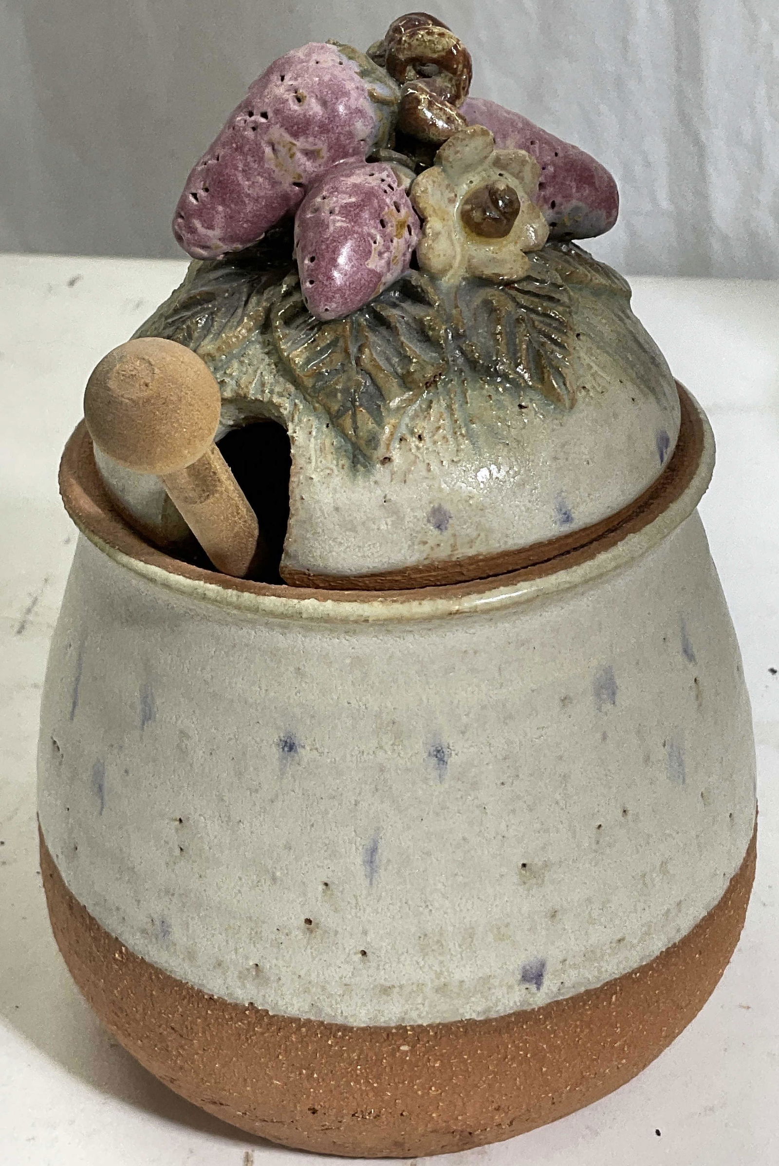 SIGNED Ceramic Honey Pot (1 of 6)