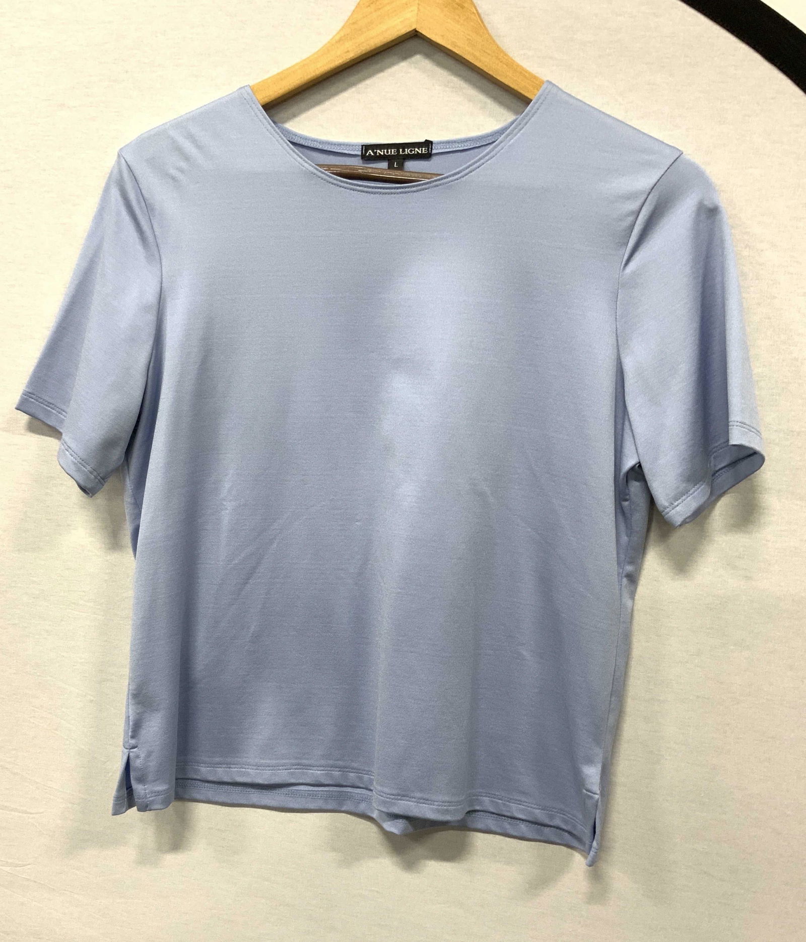 A NUE LIGNE Pair Pastel T-Shirt Blouse (1 of 7)