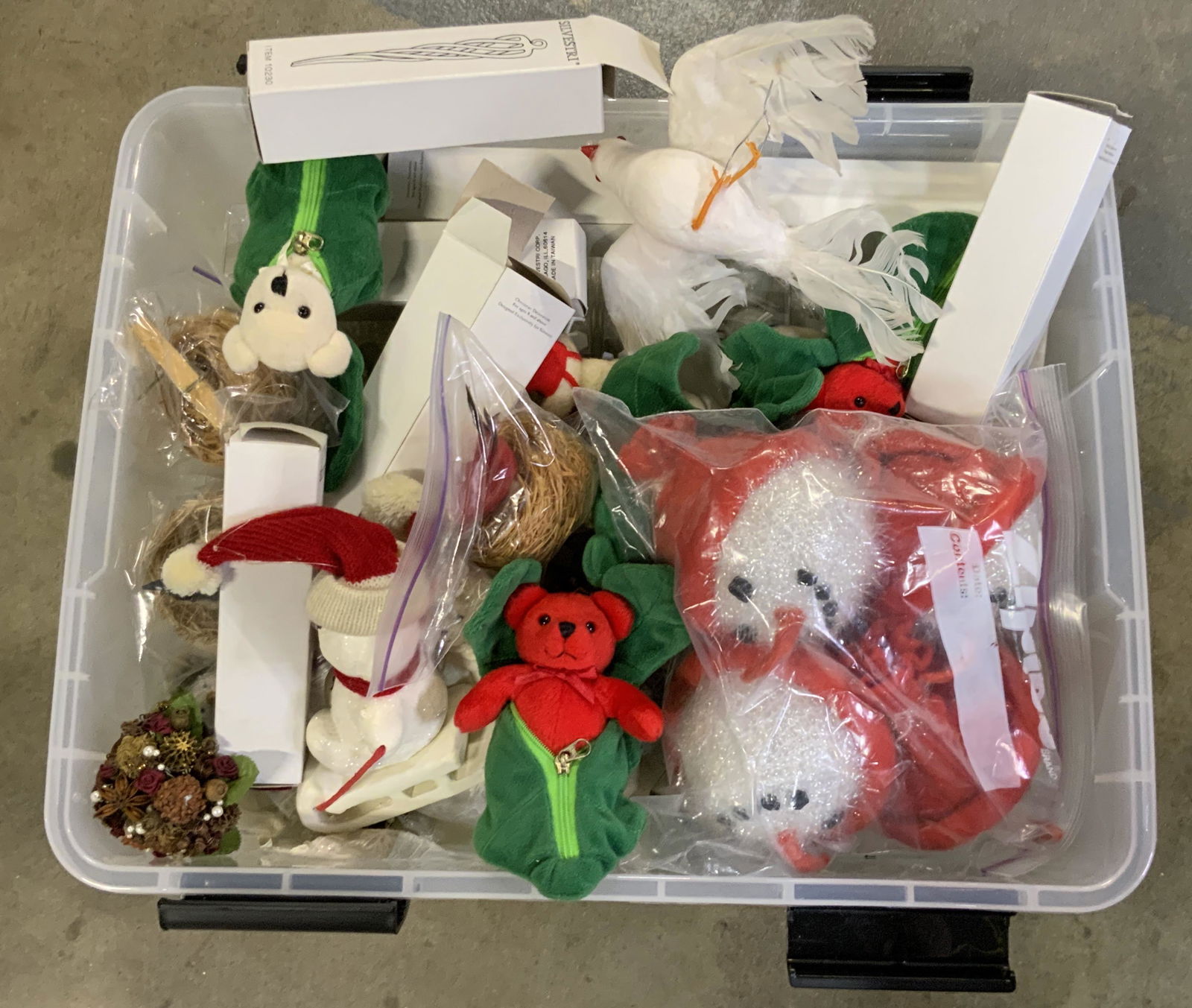 Grp Lot Vintage Christmas Accessories & Ornaments (1 of 8)