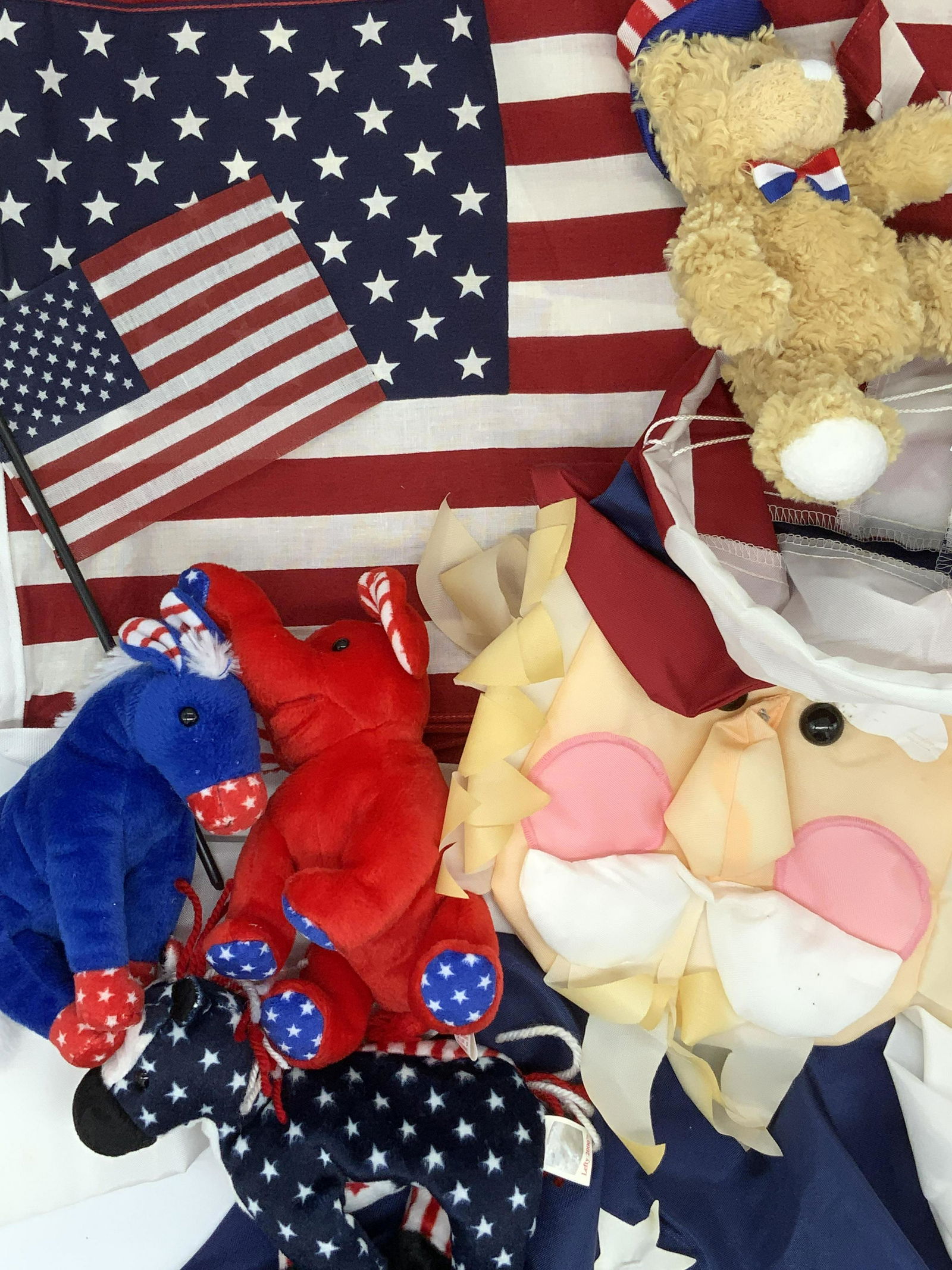 Group Lot of 4th of July Decorations (1 of 7)