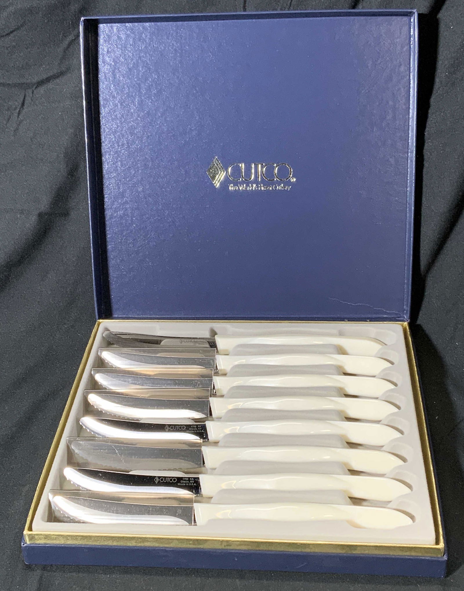 Set 8 CUTCO Table Knives, Gift Box, Cutlery (1 of 6)