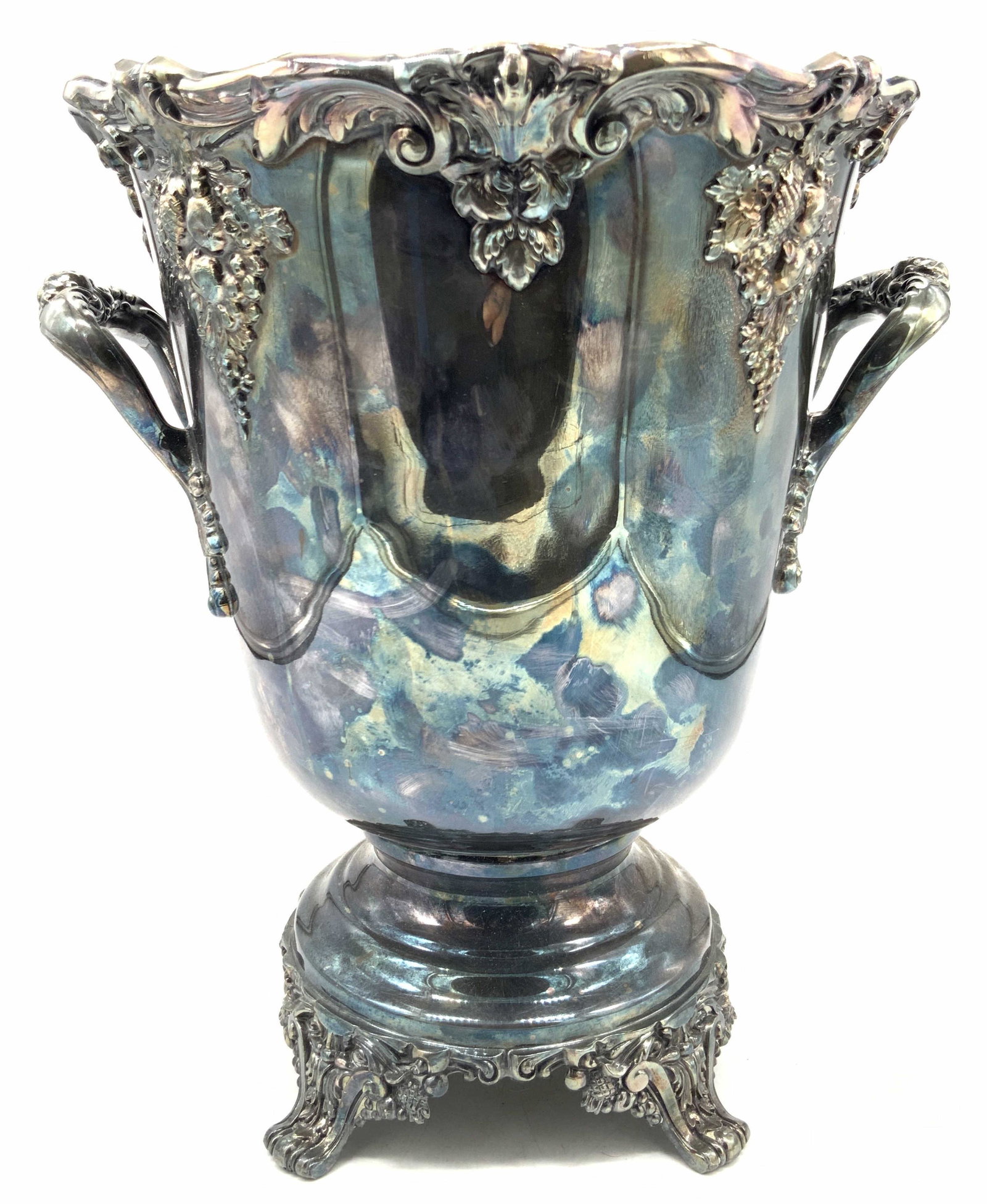 REED & BARTON King Francis Plated Ice Bucket: Ornate, footed ice bucket with removable insulated insert. Handles on both sides. Rims and handles and feet are etched with floral motifs and rims have raised motifs of fruit and flowers. Marked on un