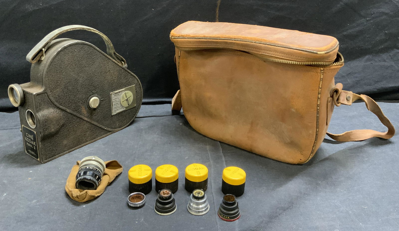 Vintage Cine Kodak Model E Camera with Accessories (1 of 10)