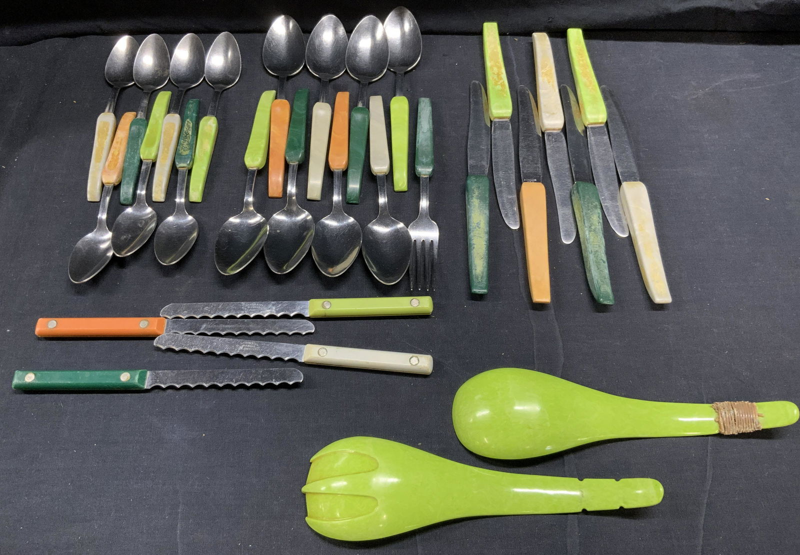 Assorted Group Lot of Melmac Cutlery Dinnerware (1 of 5)