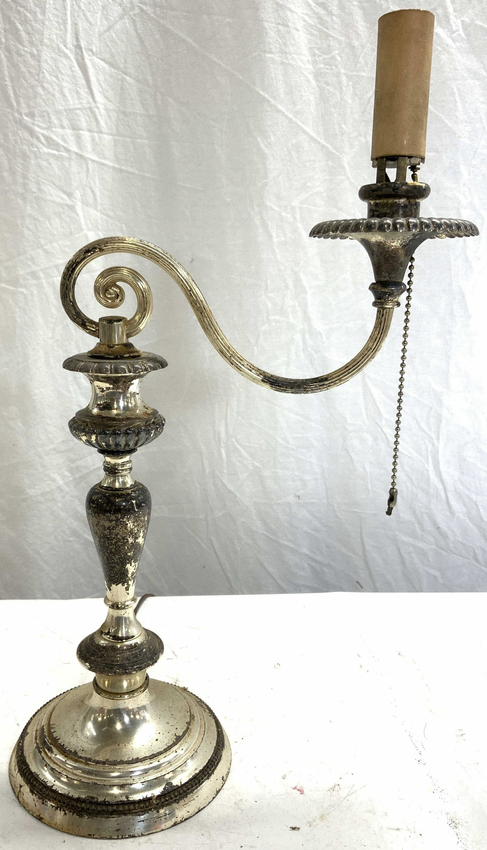 Vintage Metal Lamp W 1 Arm (1 of 8)