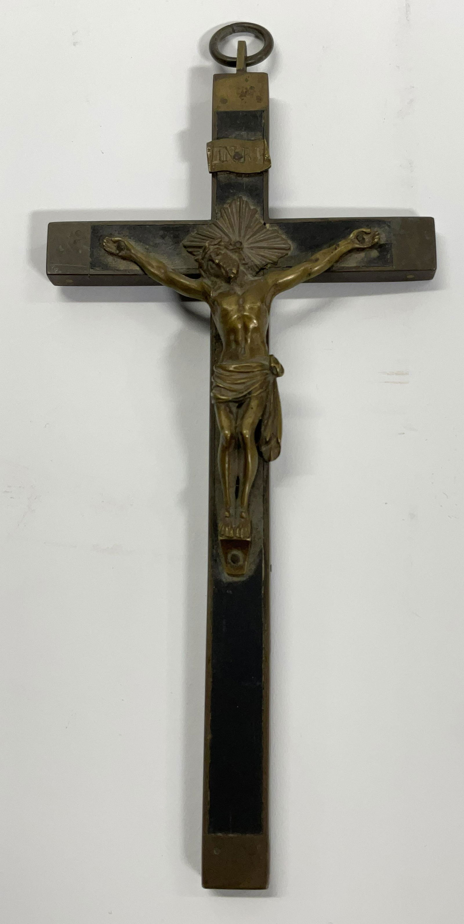Crucifix Wall Decor (1 of 6)