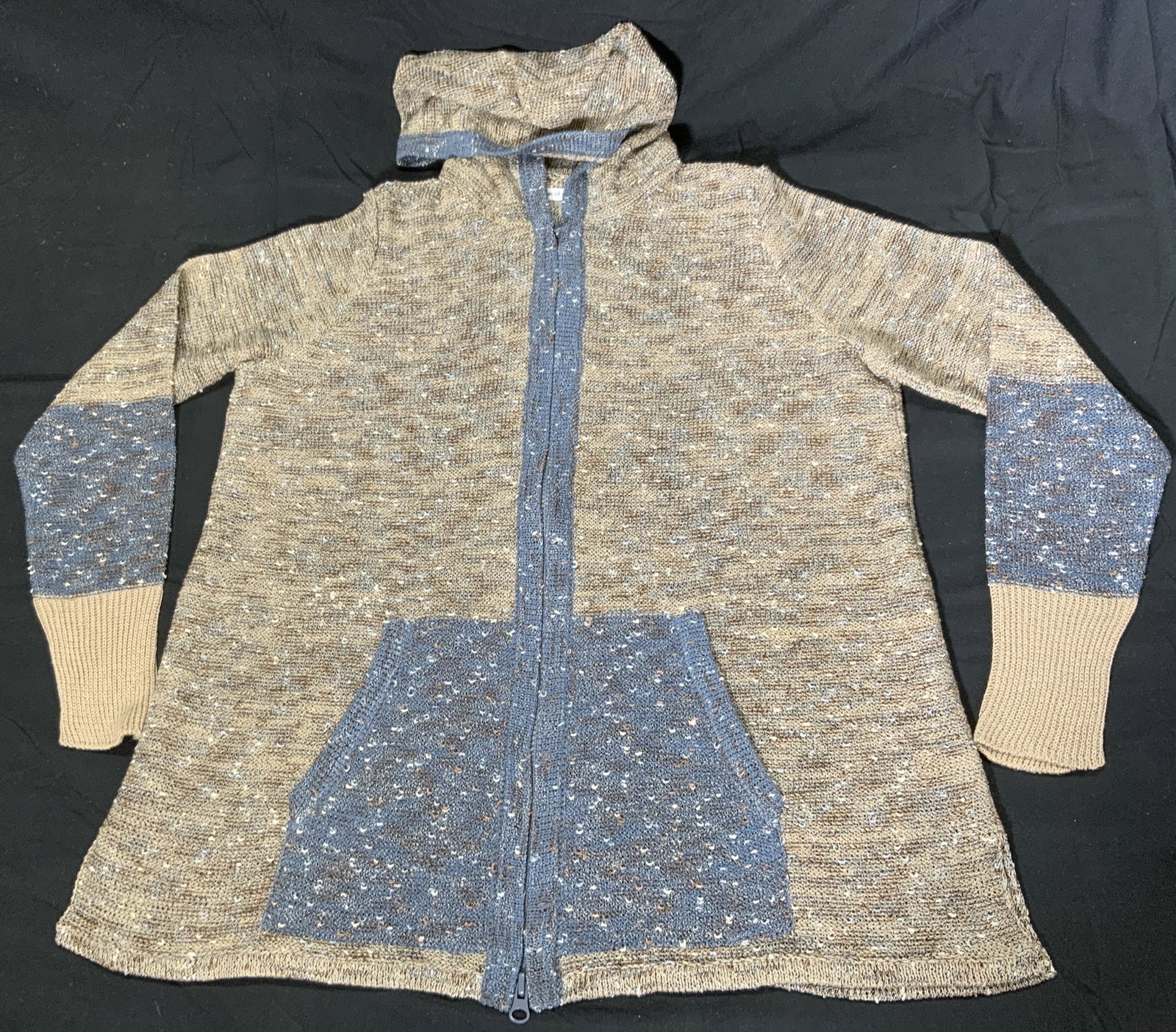 SPORTSWORKS STUDIO Hooded Zip Up Knit Sweater: SPORTSWORKS STUDIO medium weight zip up cardigan with hood. Beige knit blend with blue trim and pockets. Marked size XS on tag. In good condition, possibly never worn. SPORTSWORKS studio luxury knitwe
