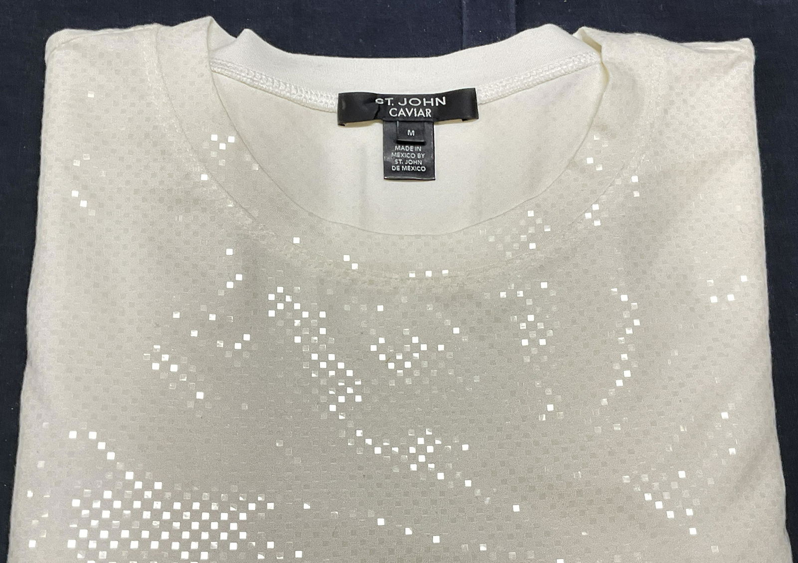 St. John Caviar Sequined White Top (1 of 6)