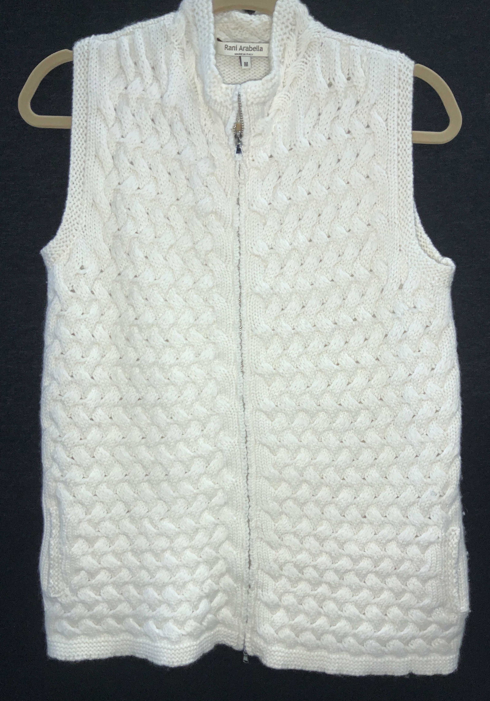 RANI ARABELLA L. Piana CASHMERE Knit Vest, Italy: Hand crafted Cashmere Zippered vest, made with the finest Loro Piana cashmere yarn. Cream toned with snazzy knit pattern , zipper pull, high crew neck, original luxury designer label that reads RANI A