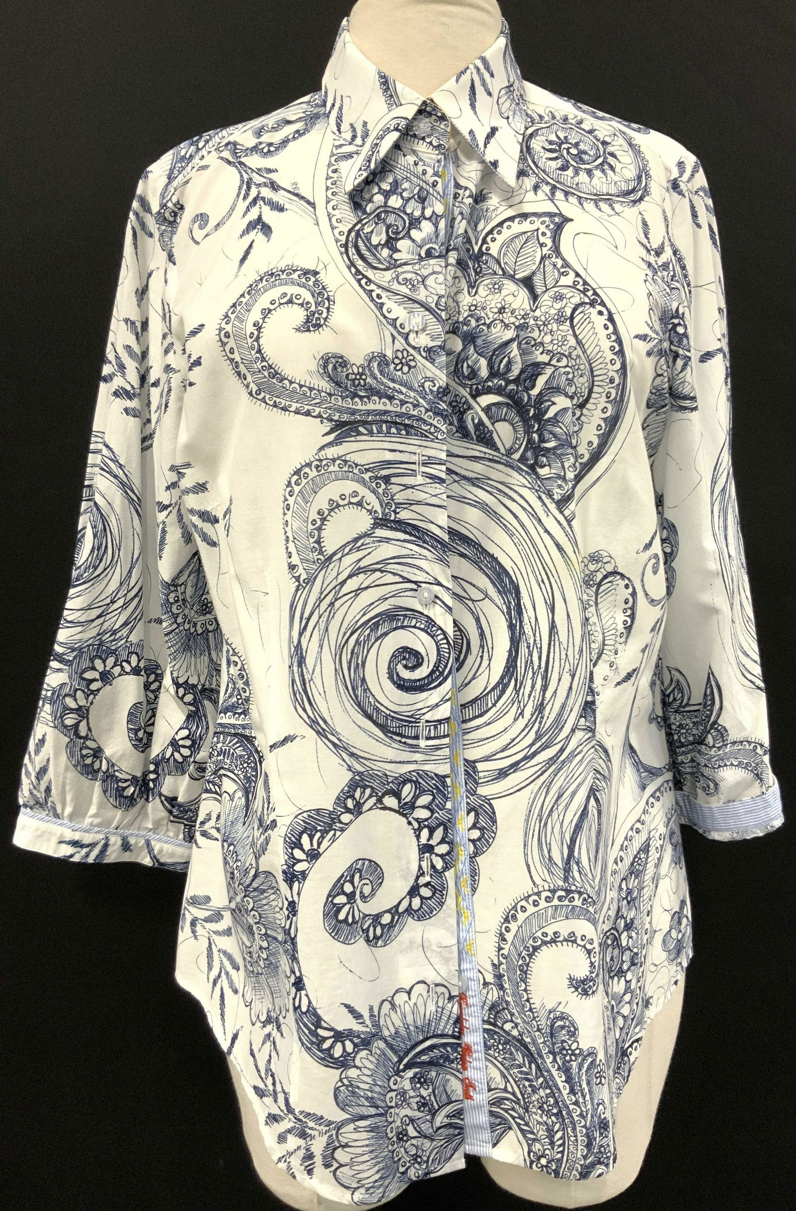 ROBERT GRAHAM Sketch Patterned Button Up (1 of 12)